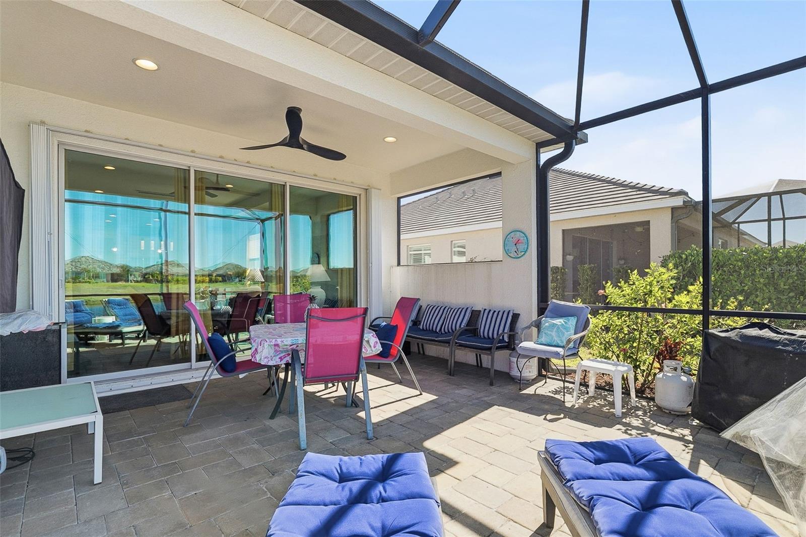 UNIVERSITY VILLAGE - Residential