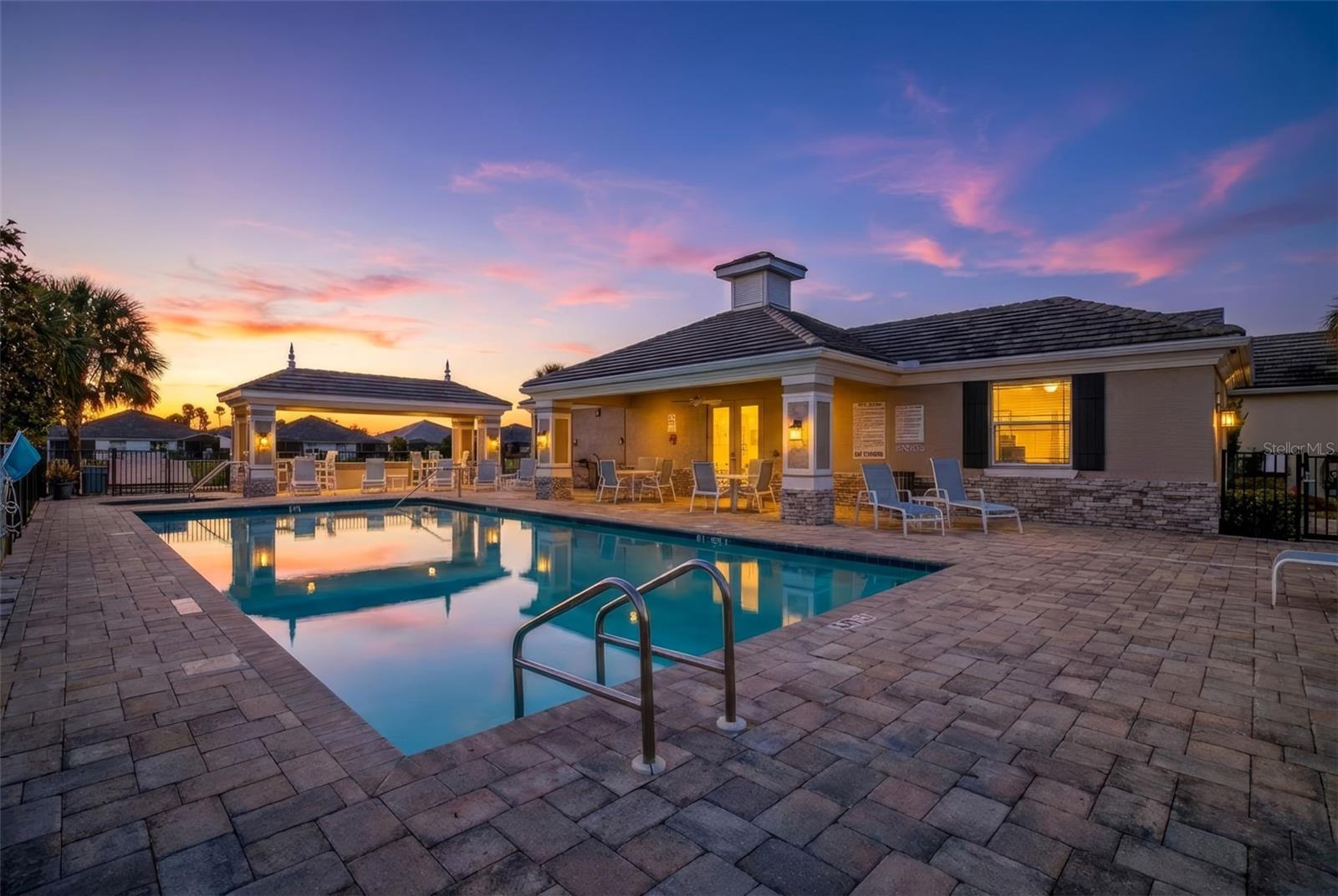 UNIVERSITY VILLAGE - Residential