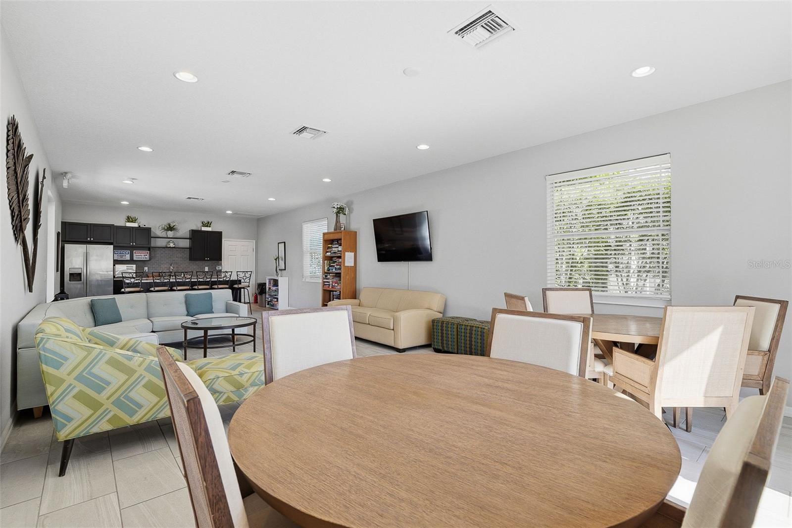 UNIVERSITY VILLAGE - Residential