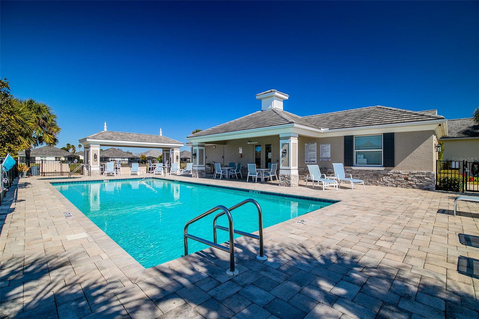 UNIVERSITY VILLAGE - Residential