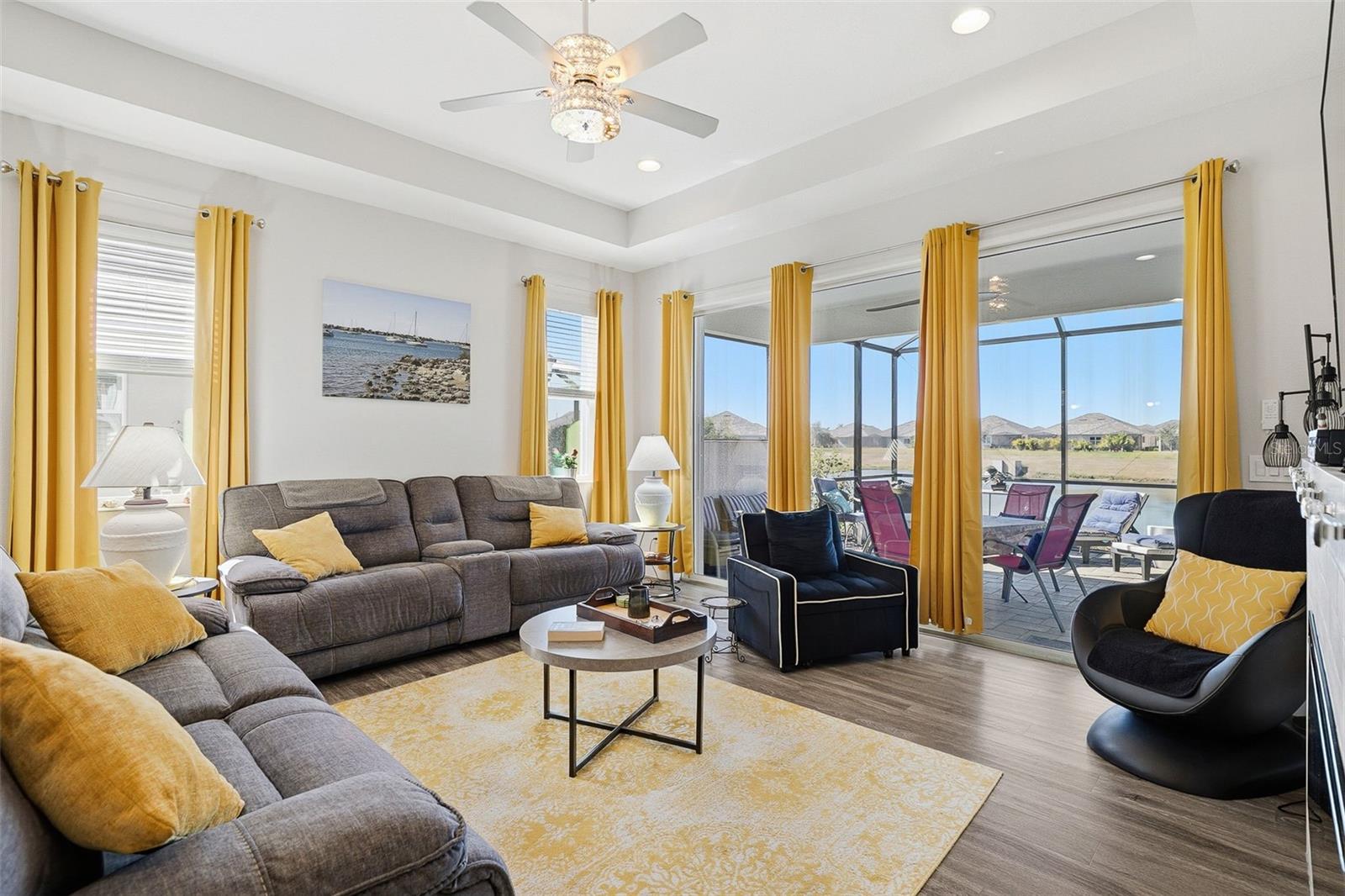 UNIVERSITY VILLAGE - Residential