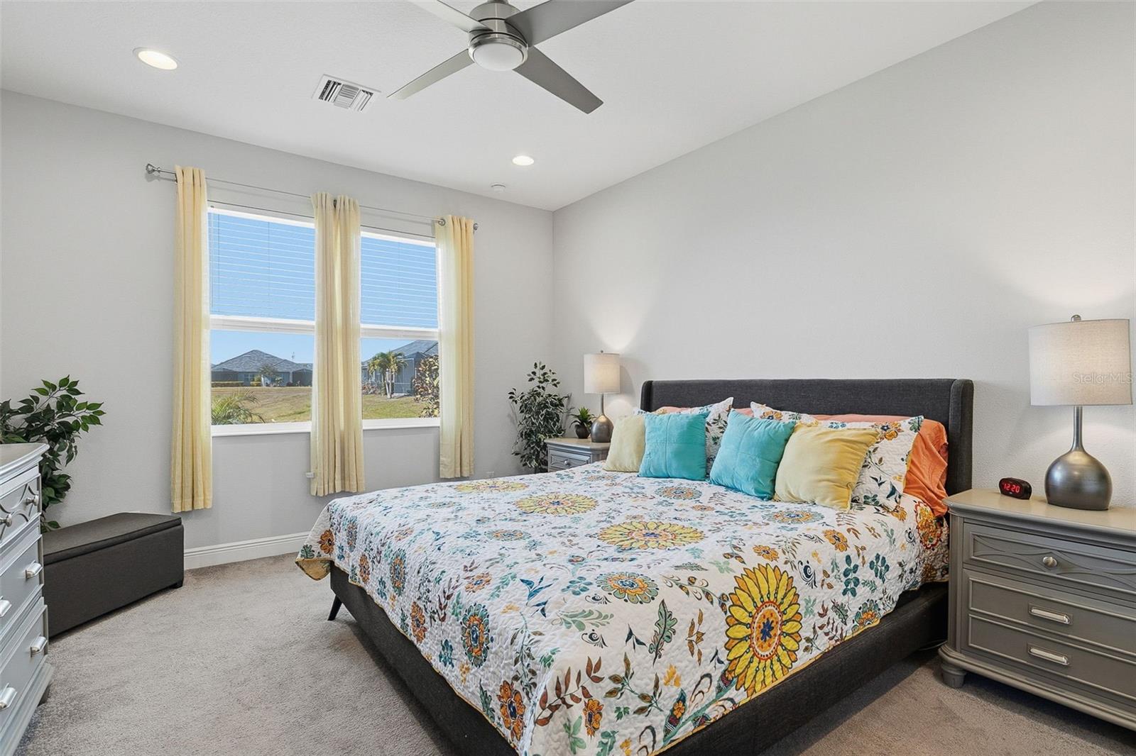 UNIVERSITY VILLAGE - Residential