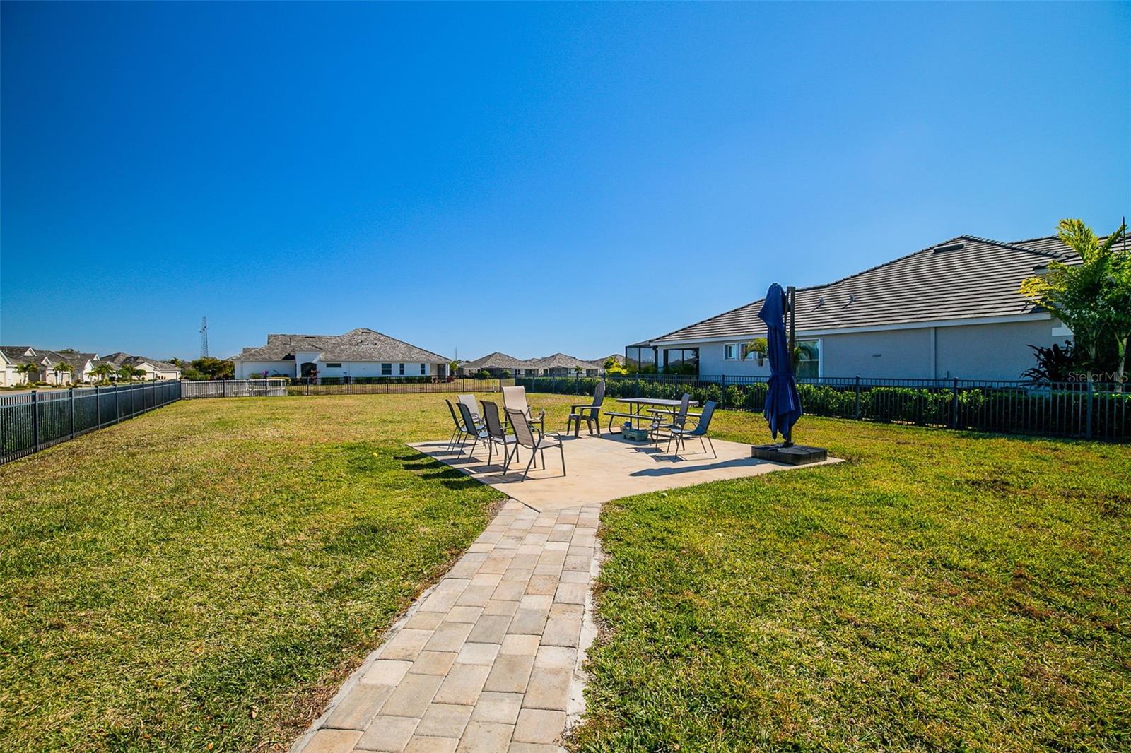 UNIVERSITY VILLAGE - Residential