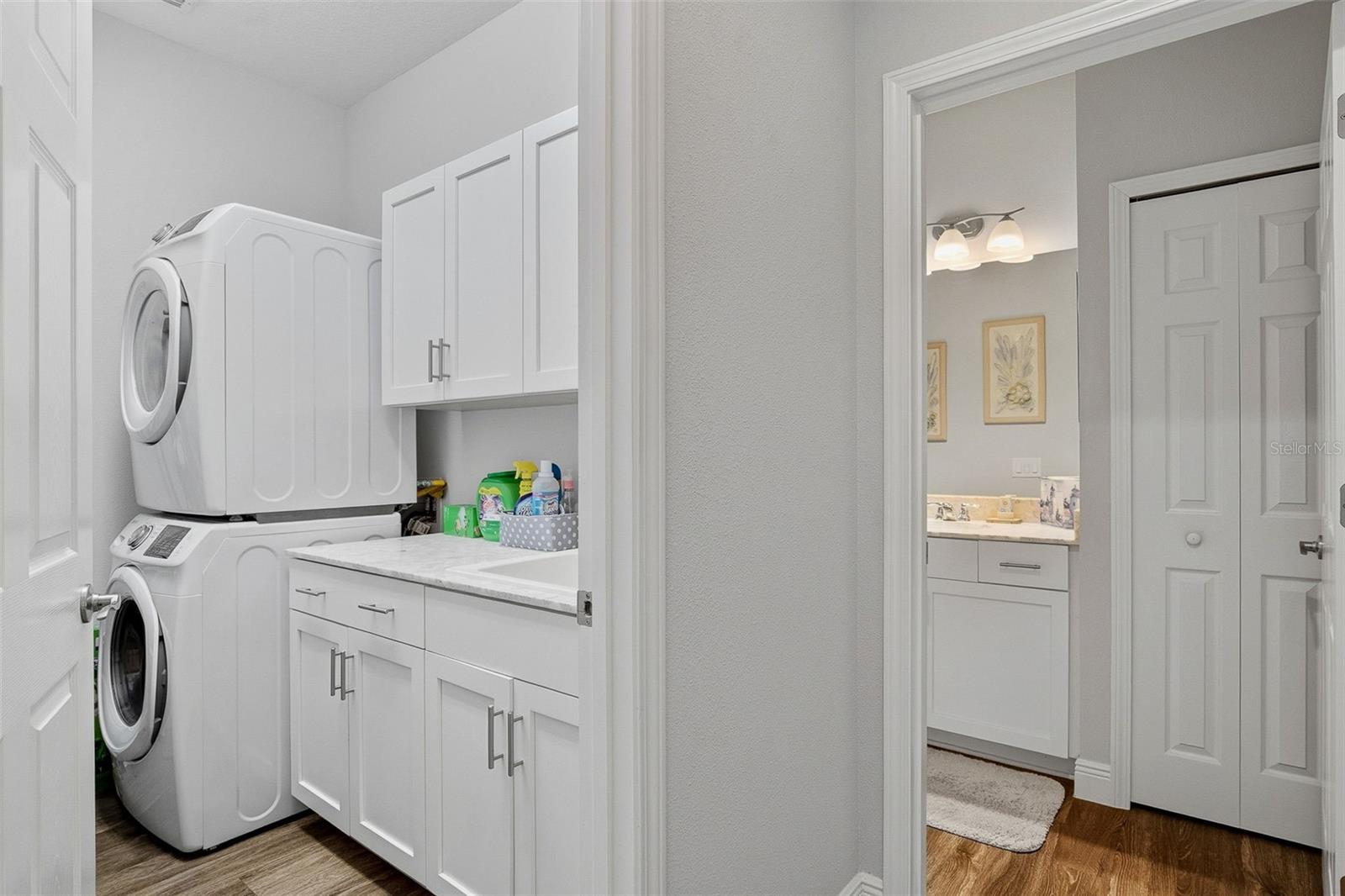 UNIVERSITY VILLAGE - Residential