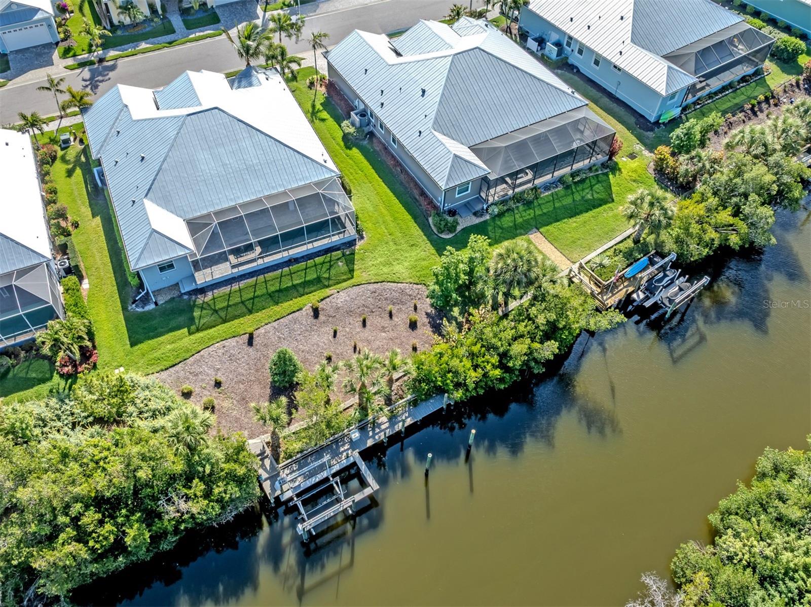 COTTAGES/CURRY CRK - Residential