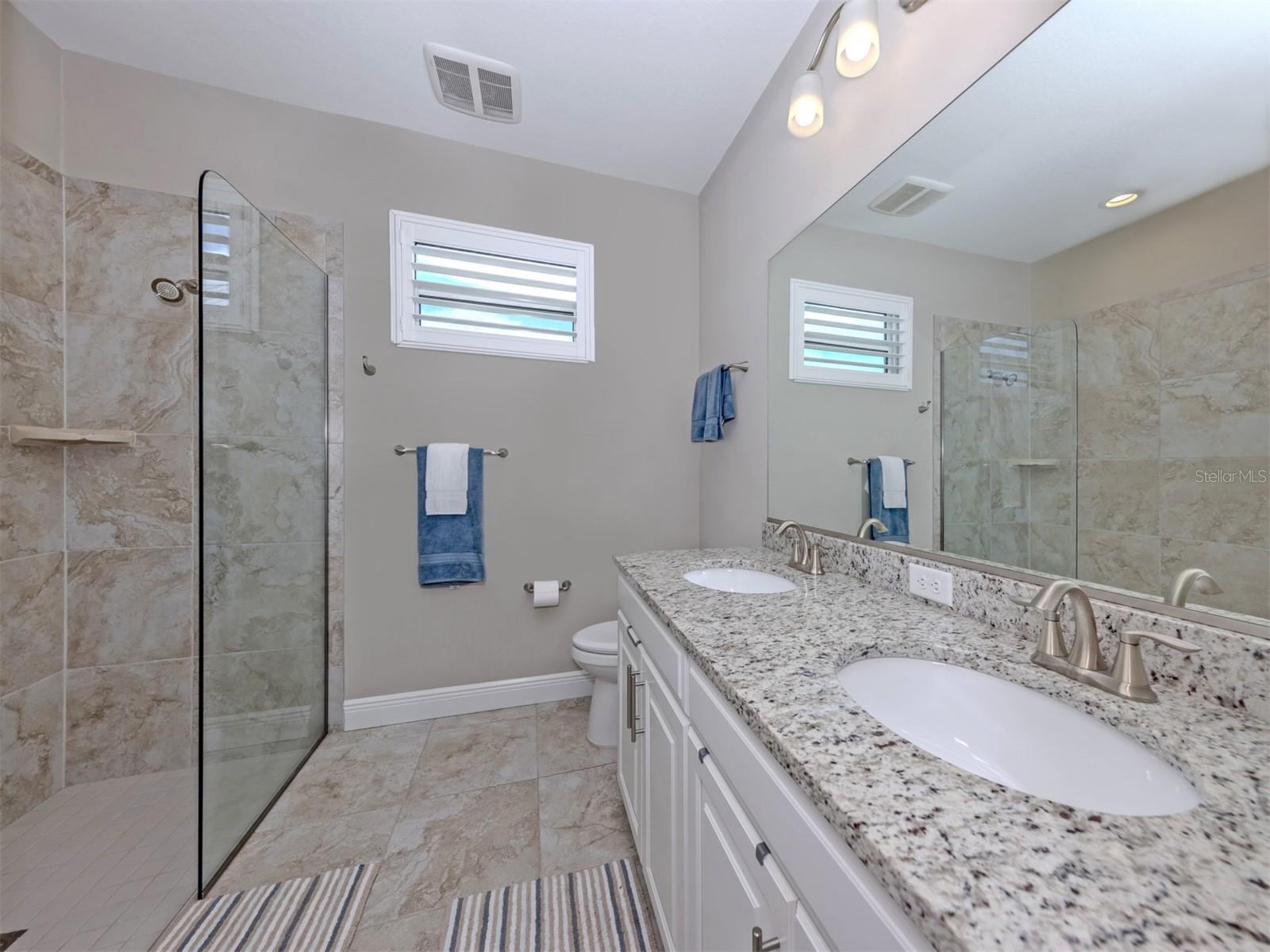 COTTAGES/CURRY CRK - Residential