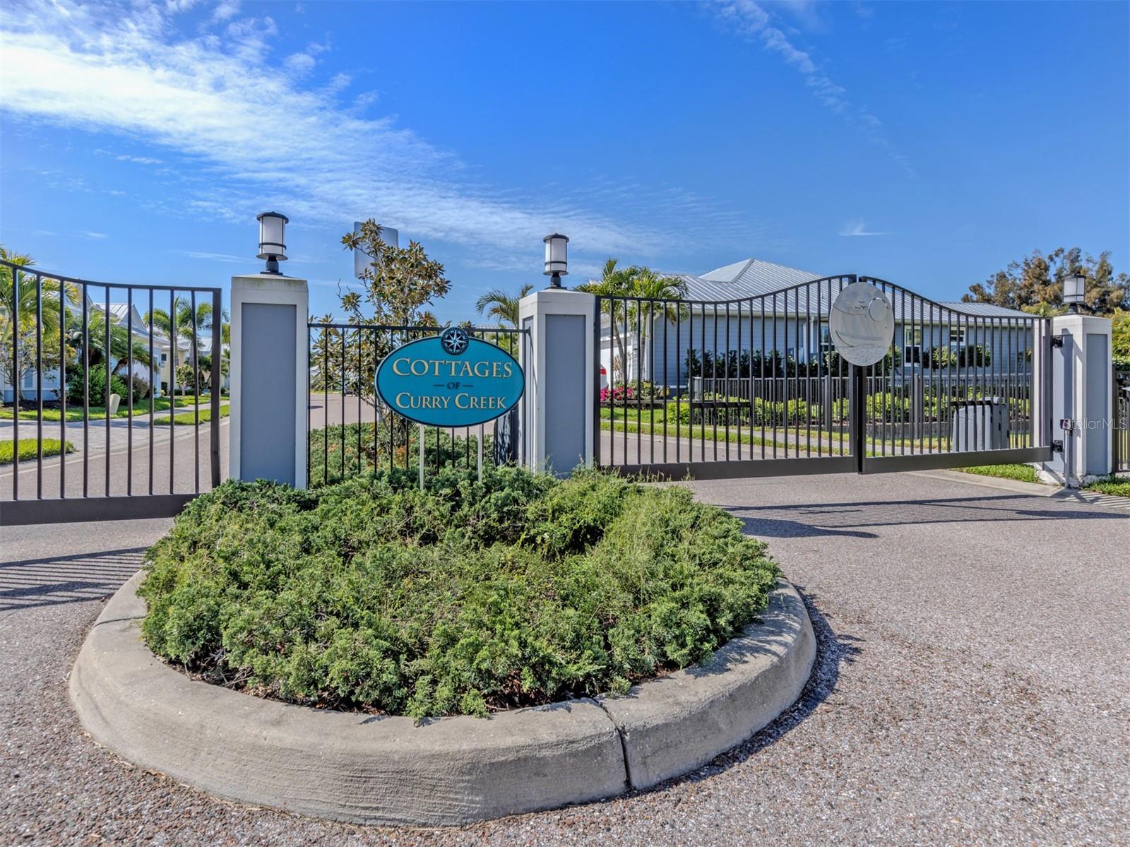 COTTAGES/CURRY CRK - Residential