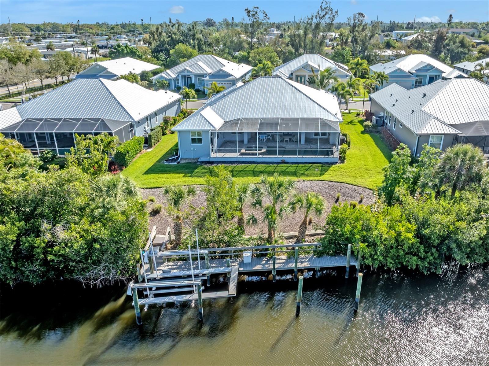 COTTAGES/CURRY CRK - Residential