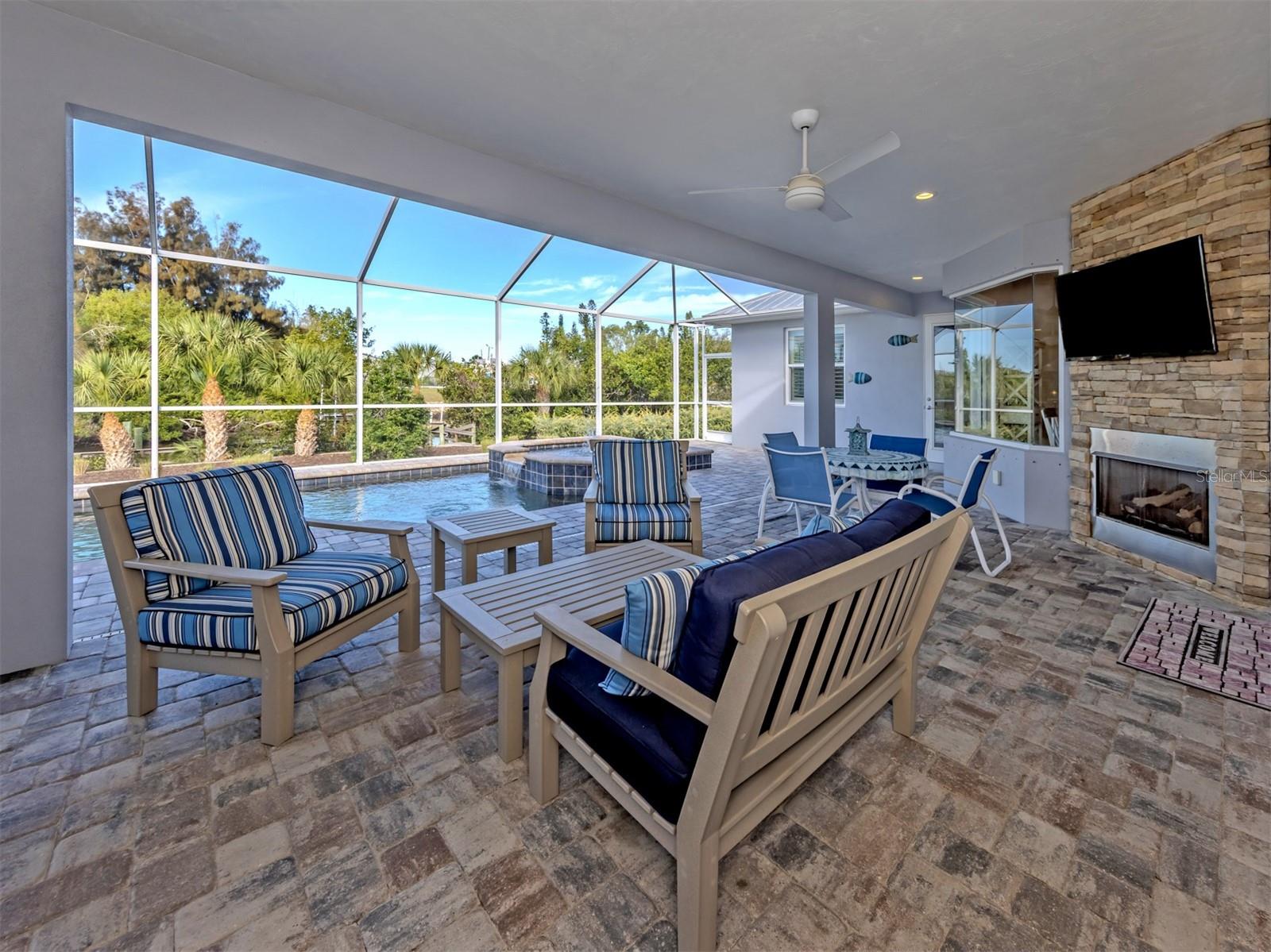 COTTAGES/CURRY CRK - Residential