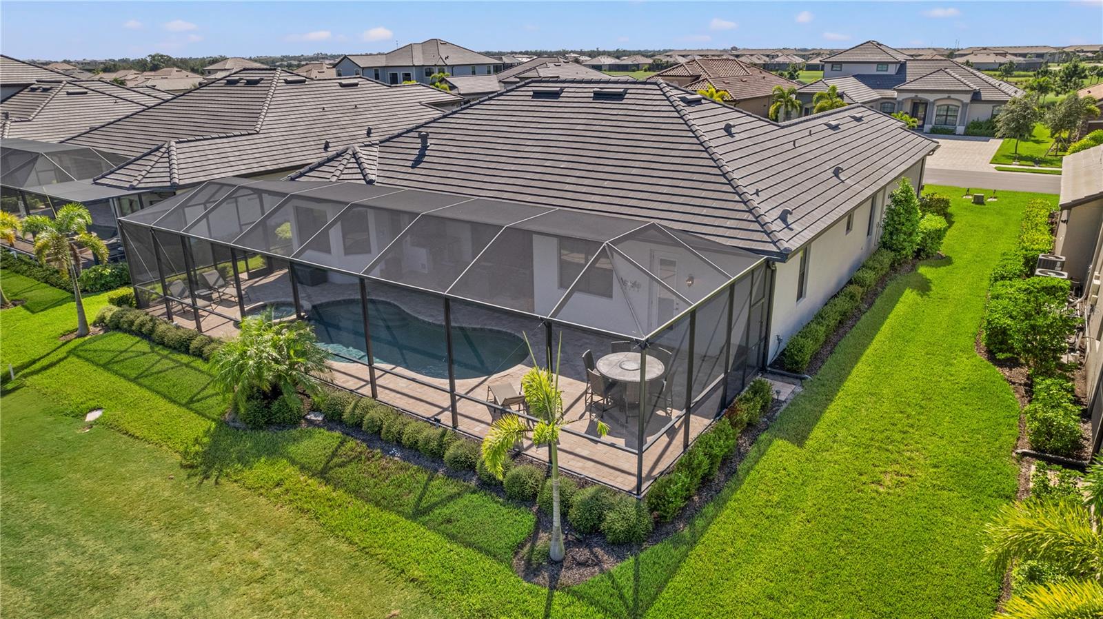 LAKEWOOD NATIONAL - Residential Lease