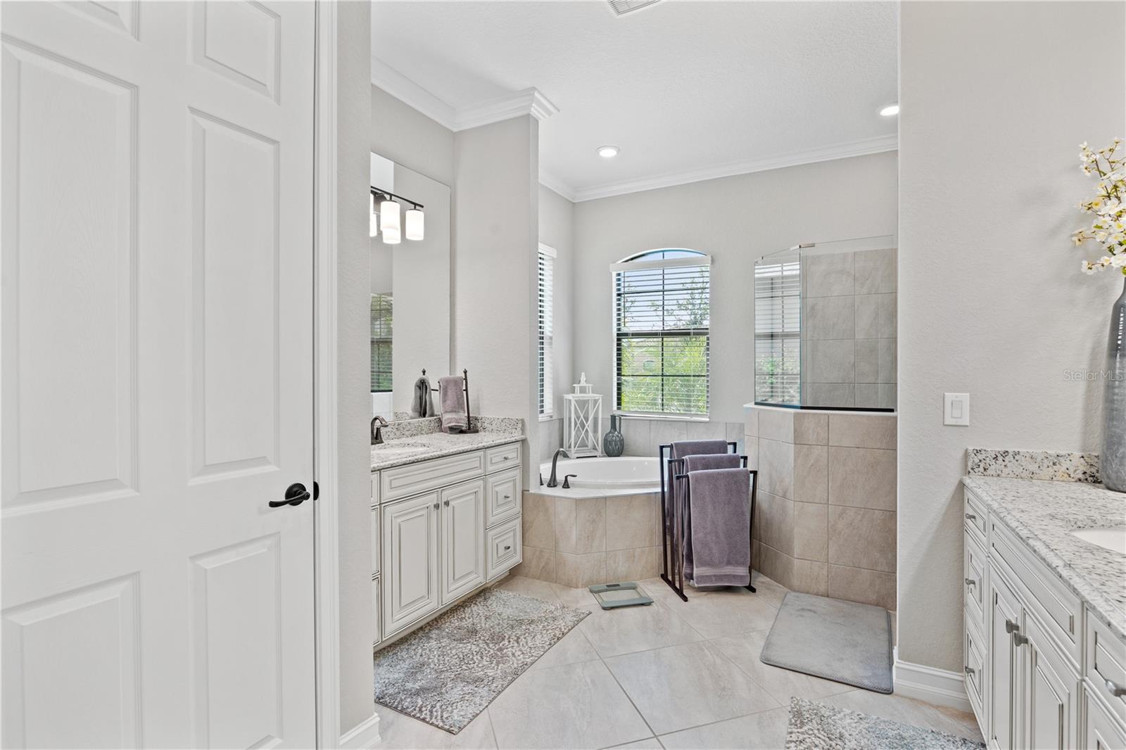 LAKEWOOD NATIONAL - Residential Lease