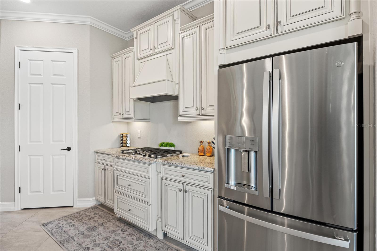 LAKEWOOD NATIONAL - Residential Lease