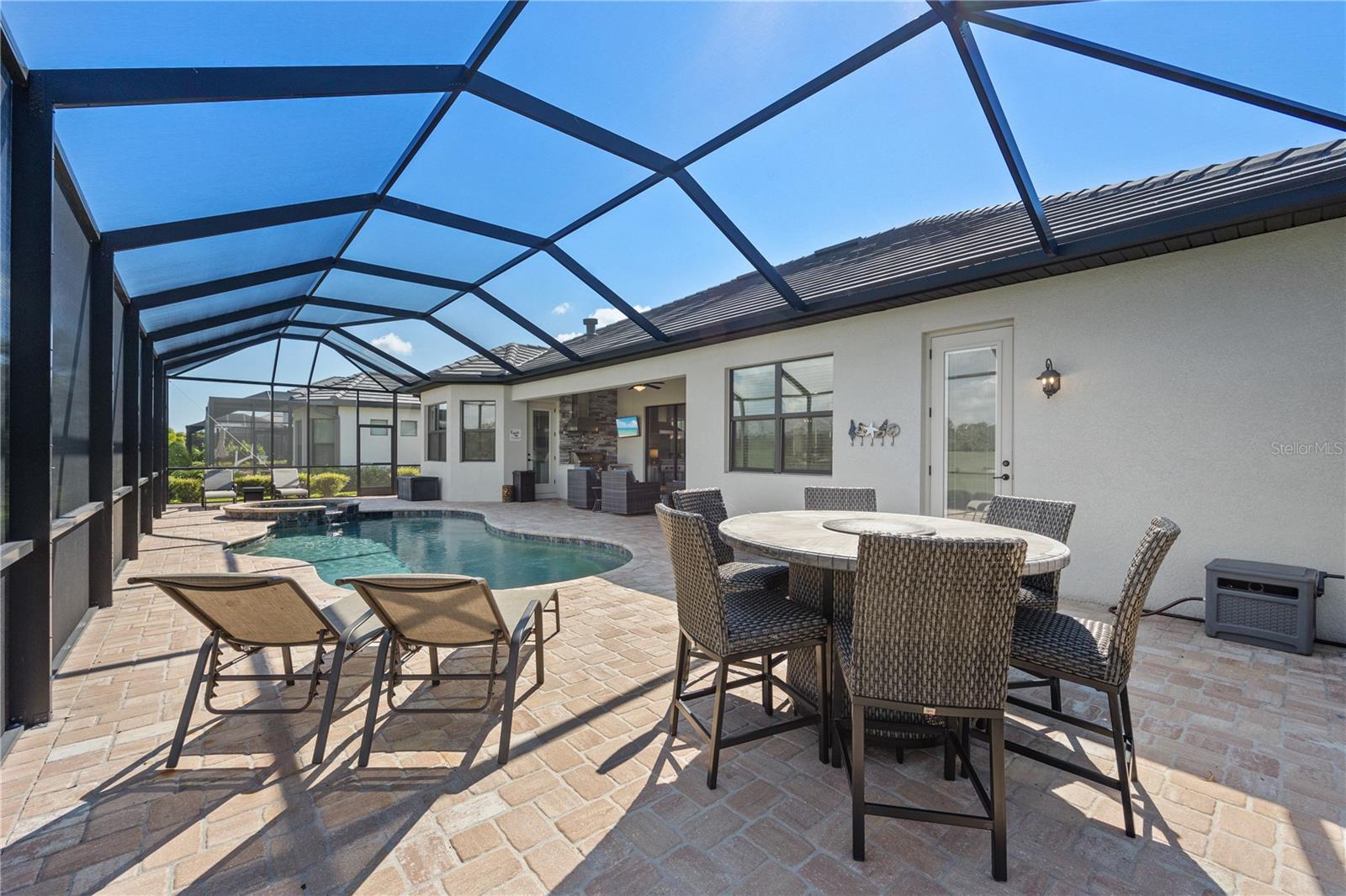 LAKEWOOD NATIONAL - Residential Lease