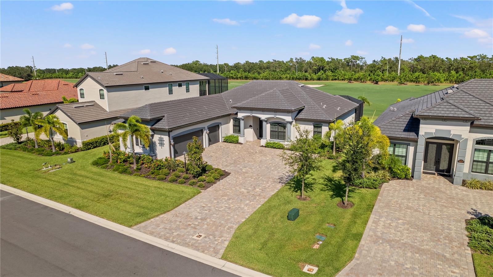 LAKEWOOD NATIONAL GOLF - LUXURY FURNISHED TURN KEY ESTATE HOME BACKING ONTO 3RD HOLE OF PIPER GOLF COURSE. Discover paradise in this exquisite 3-bedroom, den, great room, 2.5-bathroom, 3 car garage, luxury estate home located within the upscale Lakewood National gated golf community in Lakewood Ranch, Florida. This lavish home boasts an open-concept design, gourmet kitchen, elegant finishes, creating a haven of comfort and style. Enjoy serene golf course views and Florida's tropical weather from your beautiful screened in lanai. The heated pool and spa are a great place to relax at the end of your day. Exclusive amenities include 2 top-rated golf courses, state-of-the-art fitness center, and numerous social clubs. Experience unparalleled living and leisure in this upscale sanctuary. Your dream home awaits.
High Season: $13,000/month - Low Season: $8,000/month. Landlord will pay the $600 membership transfer fee to HOA on behalf of the Tenant. This grants Tenant access to GOLF PRIVILEGES AND ALL RESORT AMENITIES. $100/month minimum food consumption obligation with membership. HIGH SEASON: DECEMBER thru APRIL. LOW SEASON: MAY thru NOVEMBER. From 175 and SR70 - head east 5 miles to Uielhein Rd - then north 1/2 mile to Lakewood National guardhouse on the right hand side.
