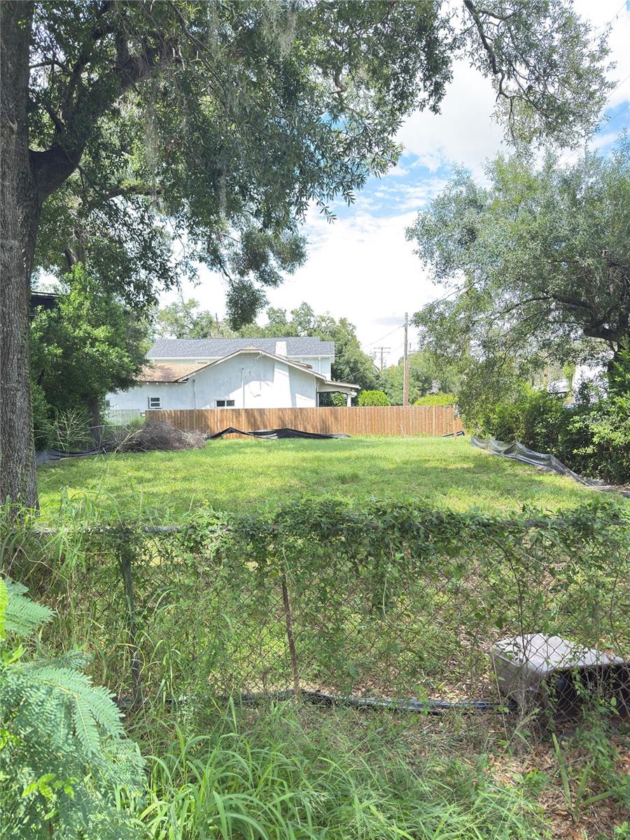 KNOLLWOOD SUB - Land