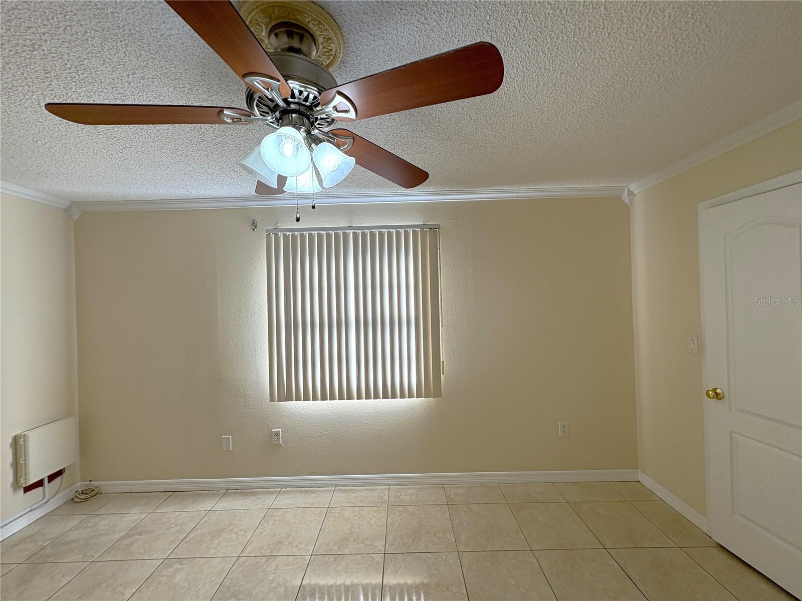 THE GREENS OF TOWNN COUNTRY - Residential Lease