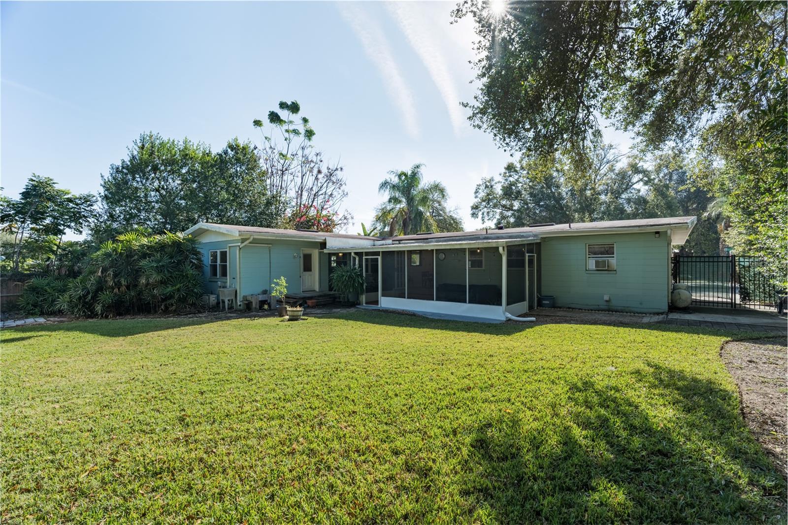 PERSHING TERRACE FIRST ADD - Residential