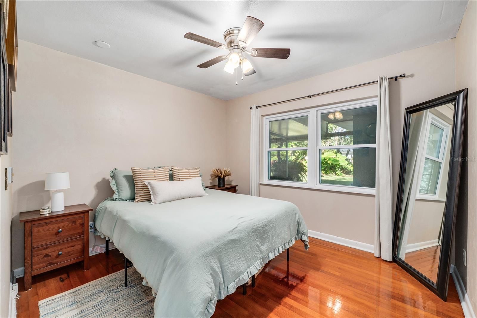 PERSHING TERRACE FIRST ADD - Residential