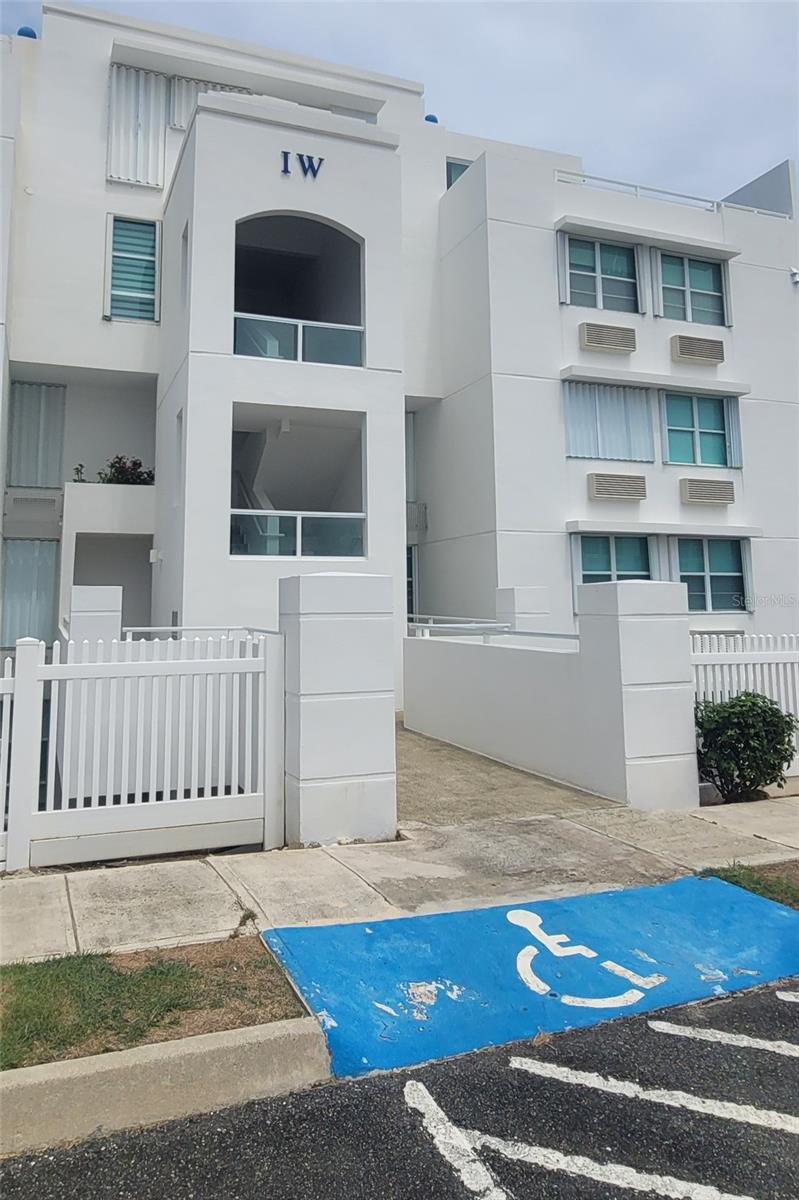 EXCELLENT AREA RESORT TYPE!!! VIEW OF THE SEA AND NATURE**PROJECT HAS CISTERN** Good location, fresh and comfortable with 1,305.3125 p/c that has 3 bedrooms, 2 bathrooms, living room, dining room, kitchen, balcony and 2 parking spaces (one behind the other). Two apartments by floor. Includes fridge, stove, microwave, 4 air conditioners inverters, 6 ceiling fans, heater, lamps, curtains and shutters. Condominium has the facilities 3 swimming pool, activity room, gym room, basketball and double tennis court, access gate to walking distance to the beach, security control access 24/7. Available for rent. The rental is six months minimum. The balcony with a good mountain and sea view to relax and have your glass of wine. You can enjoy nature, beautiful sunrises and sunsets from the balcony. Near to El Conquistador Hotel, Seven Seas beach and others beaches, marinas, El Yunque Rainforest, Kioskos and restaurants, shopping centers, cinemas and much more…. Not subject to appraisal. Maintenance fee (HOA) $158.17 monthly. You must present a bank pre-qualification letter and/or proof of funds. Excellent opportunity! Coordinate your appointment! Coordinate: 18.366153, -65.632315 MLS-PR9114002