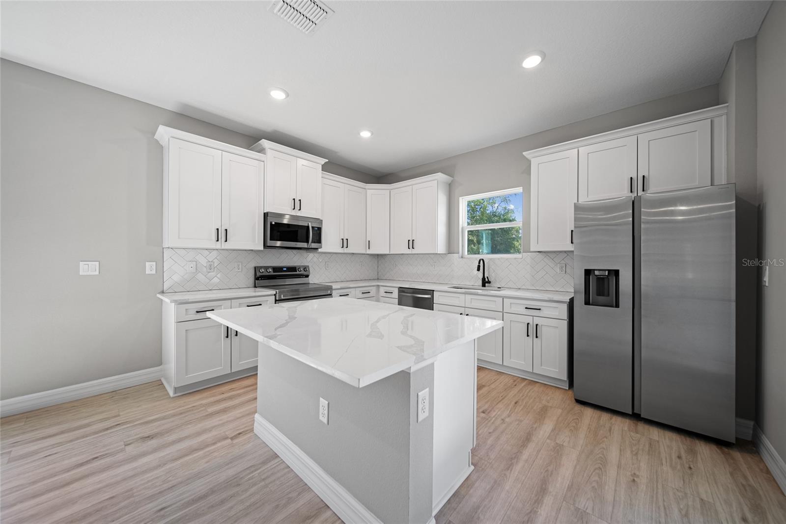 3944 SW 130TH LOOP