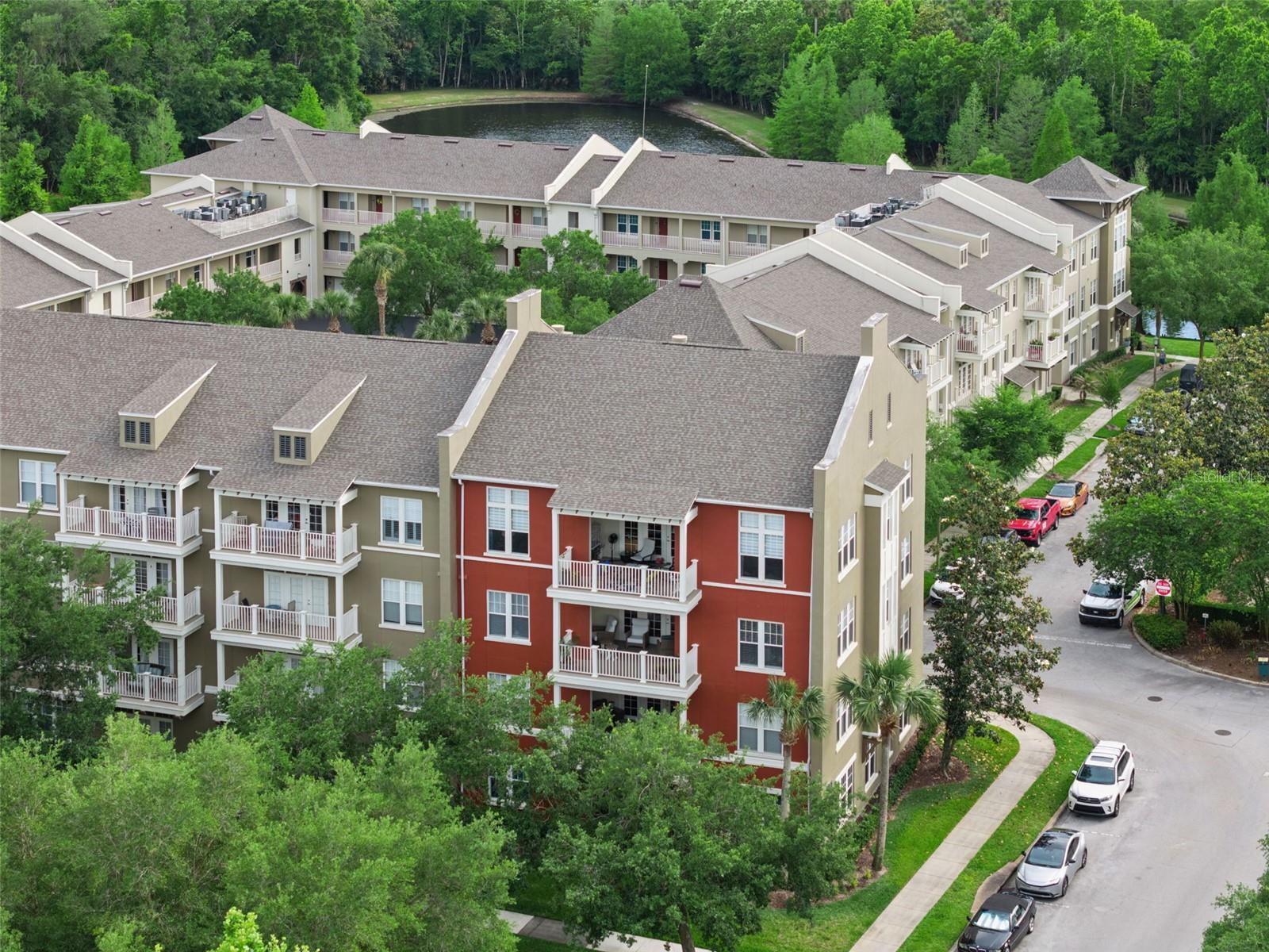 ARTISAN CLUB CONDO - Residential