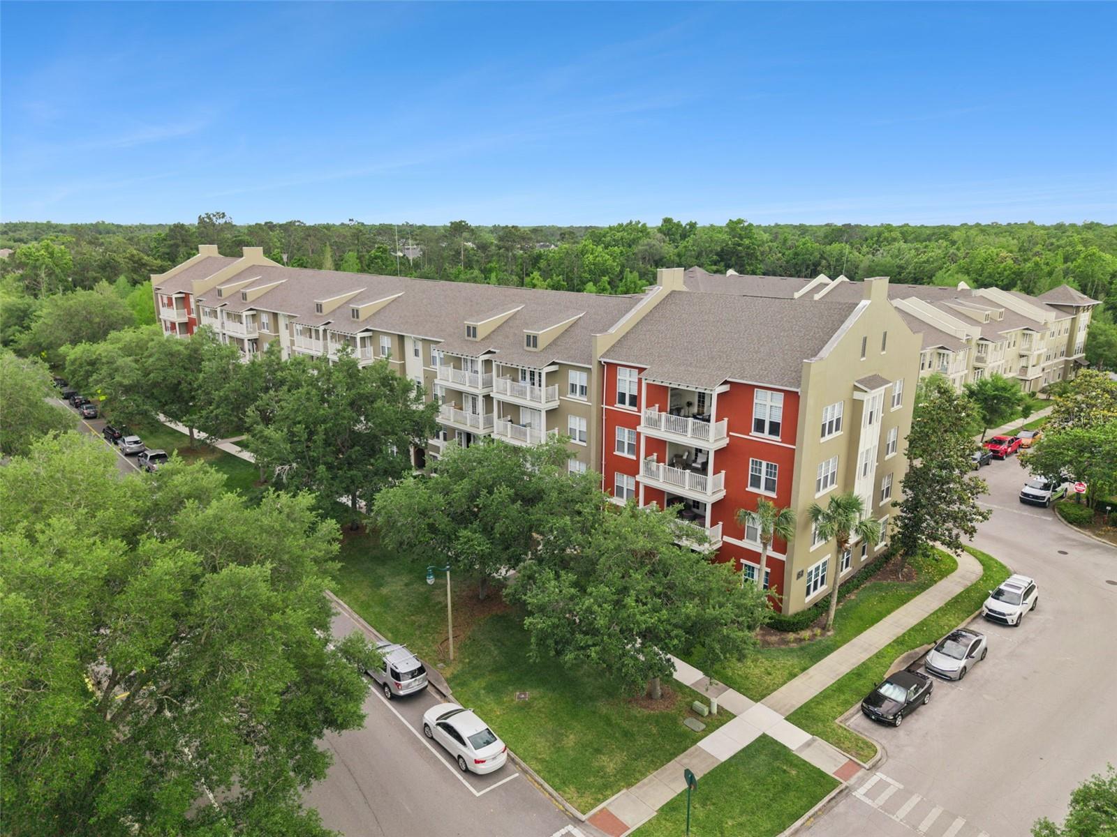 ARTISAN CLUB CONDO - Residential