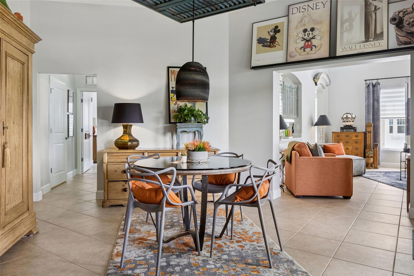 ARTISAN CLUB CONDO - Residential