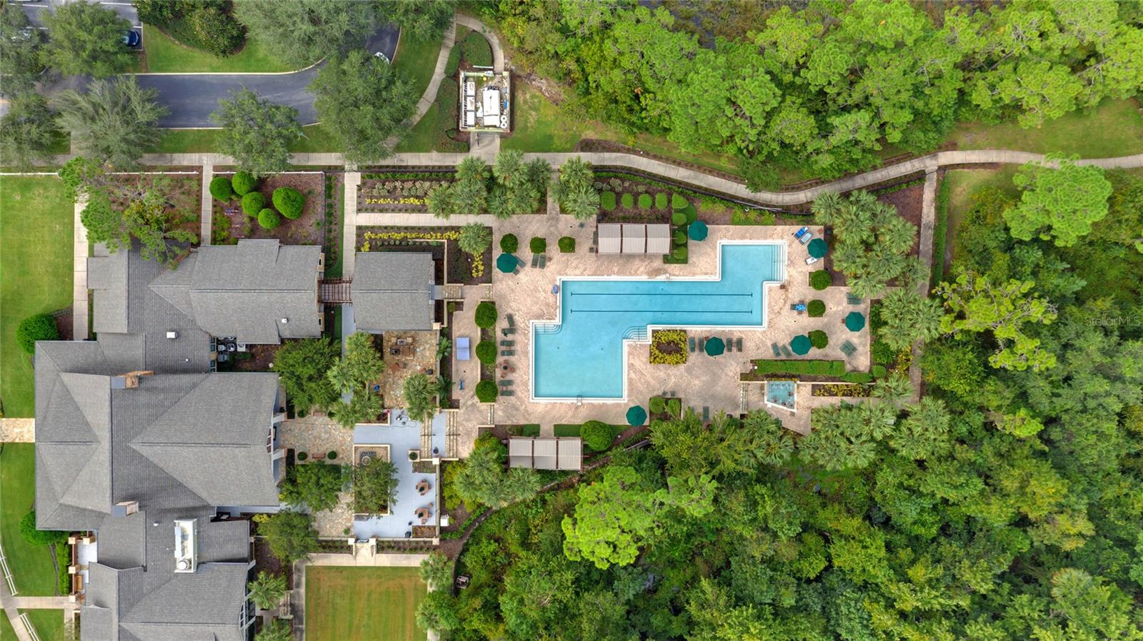 ARTISAN CLUB CONDO - Residential