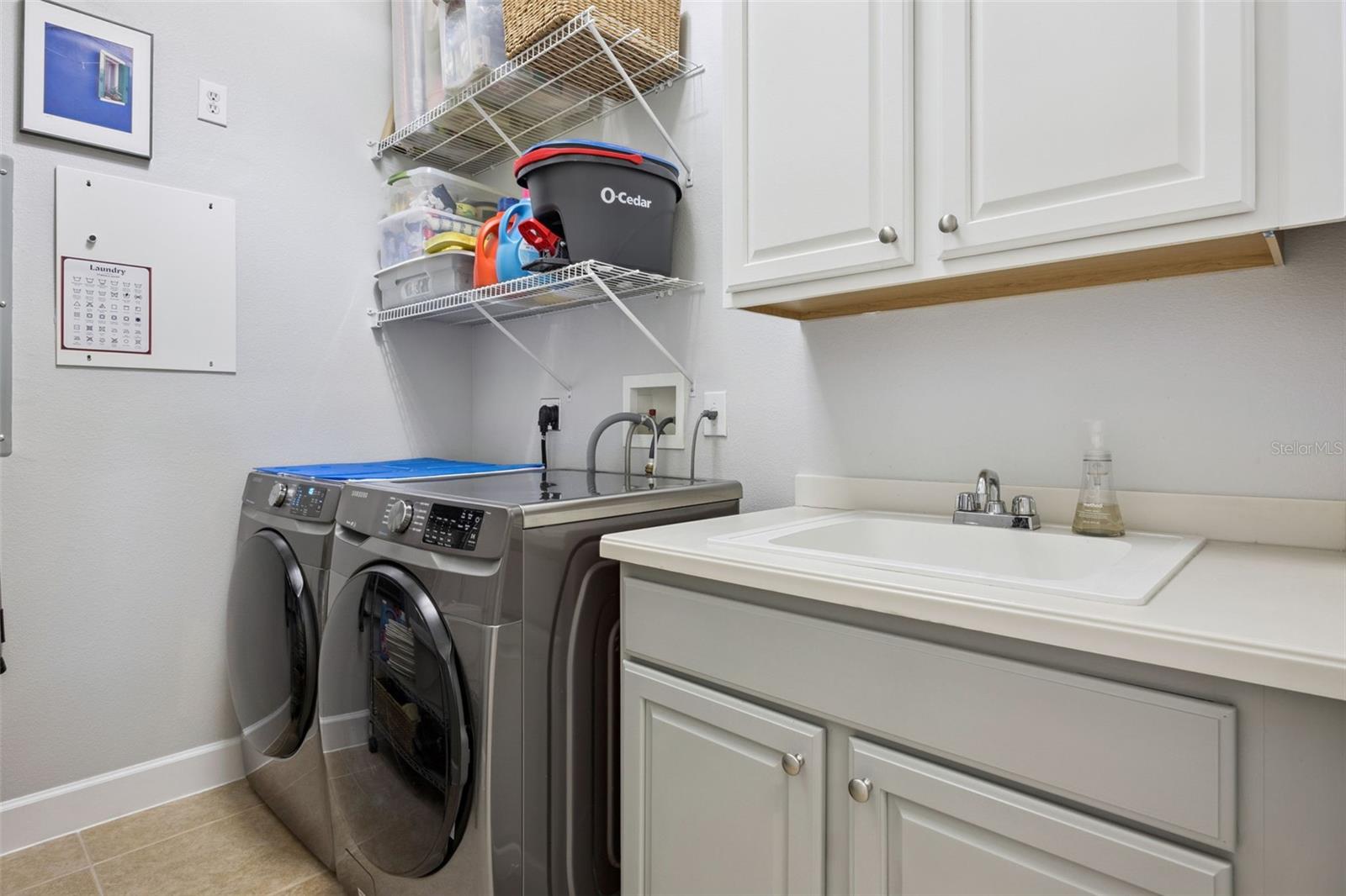 ARTISAN CLUB CONDO - Residential