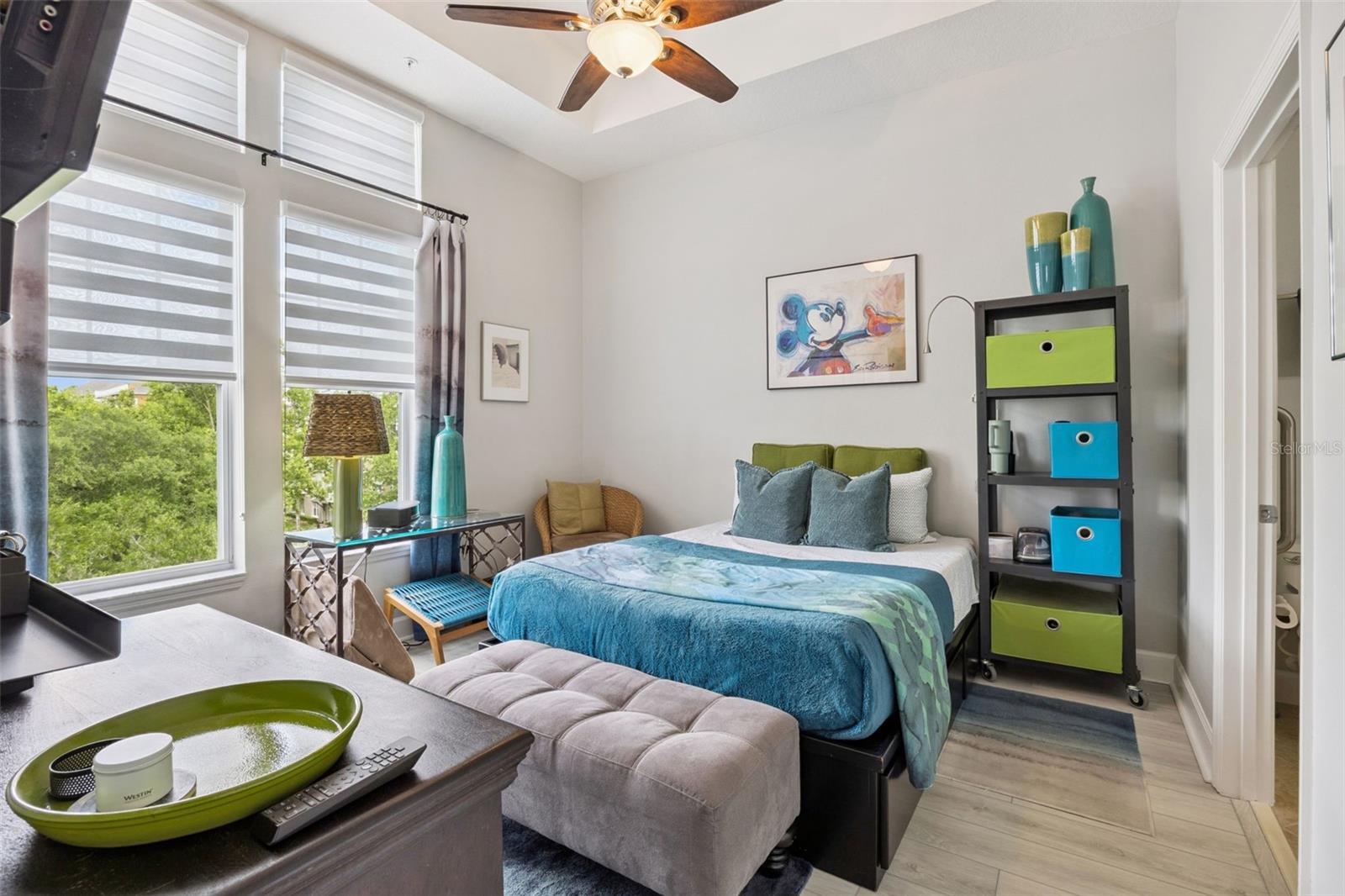 ARTISAN CLUB CONDO - Residential