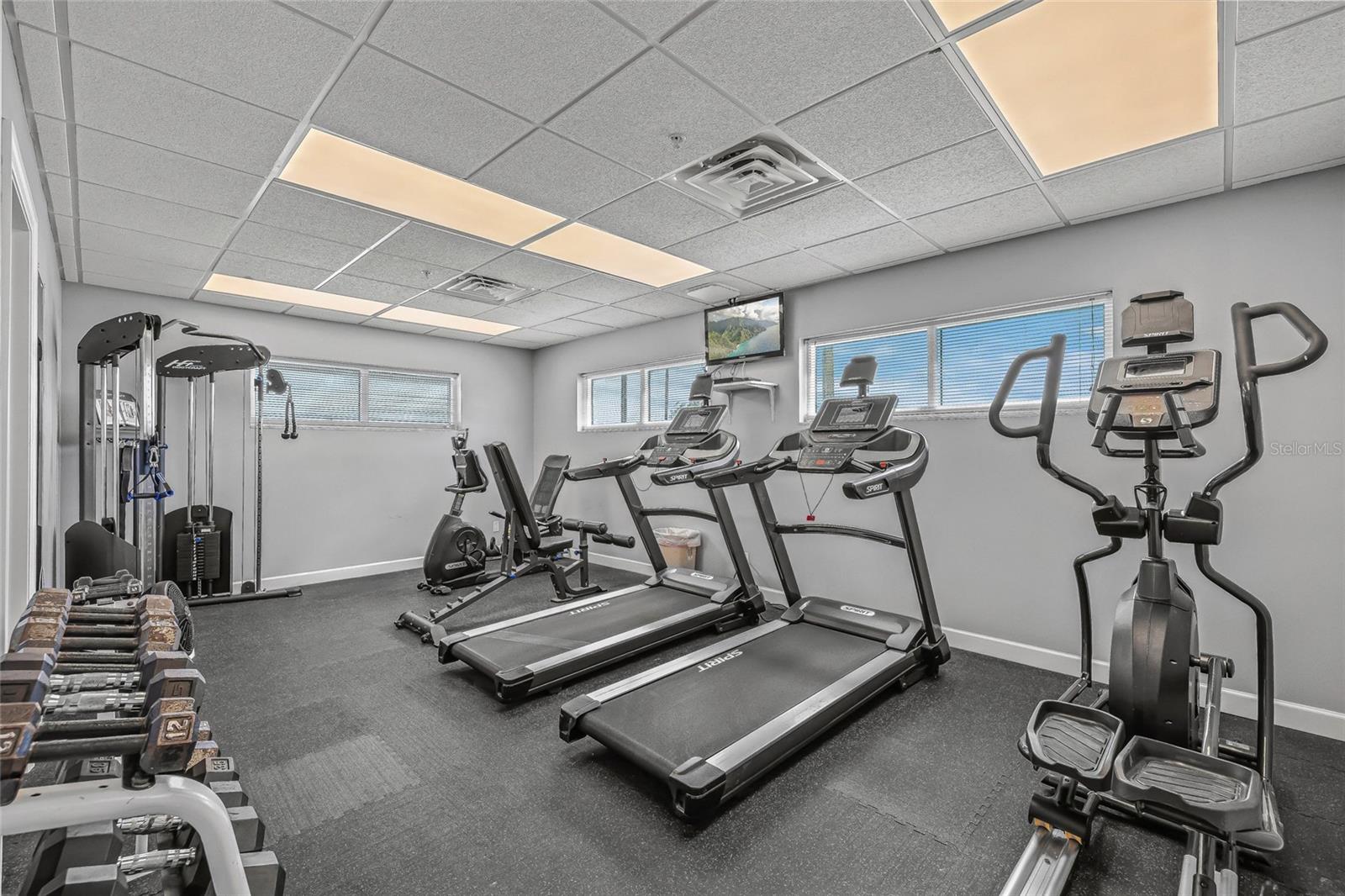THREE PALMS POINTE CONDO - Residential