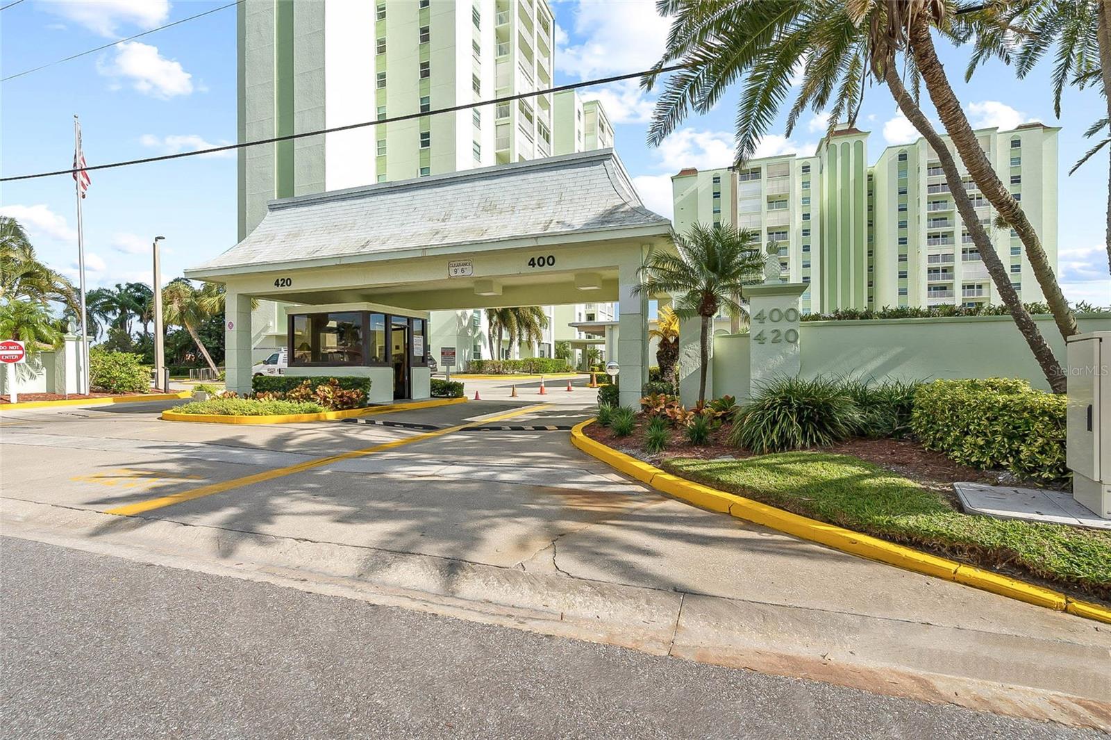 THREE PALMS POINTE CONDO - Residential