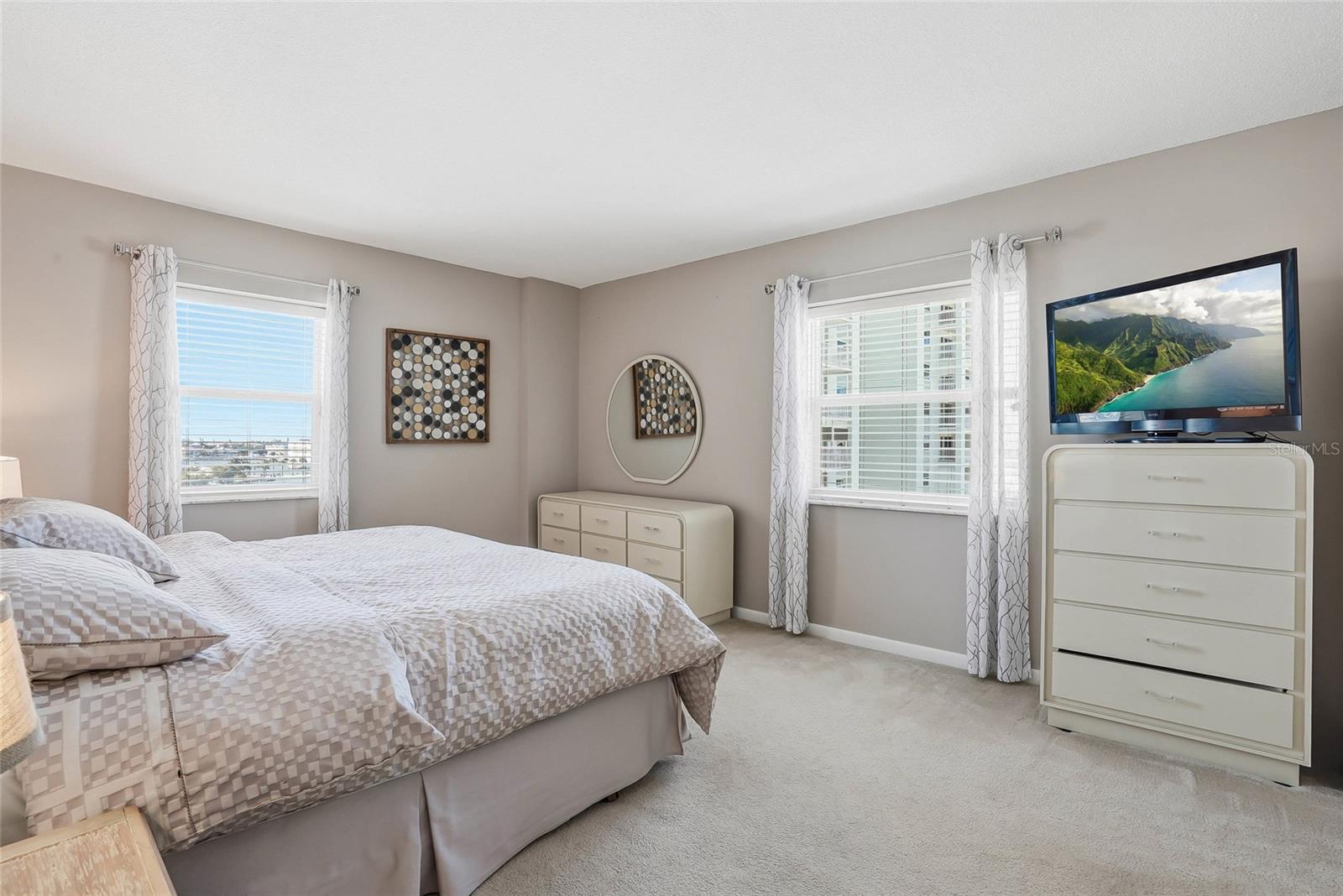THREE PALMS POINTE CONDO - Residential