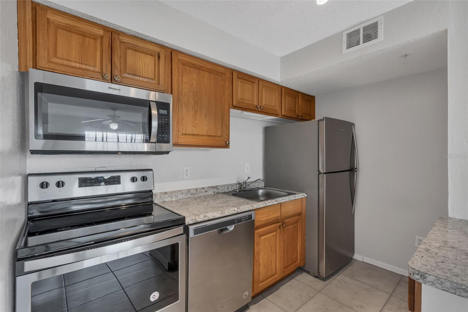 2216 GRAND CAYMAN COURT 1422