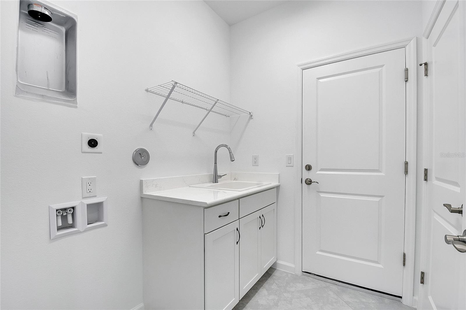 LATITUDE/DAYTONA BEACH PH 1 - Residential Lease