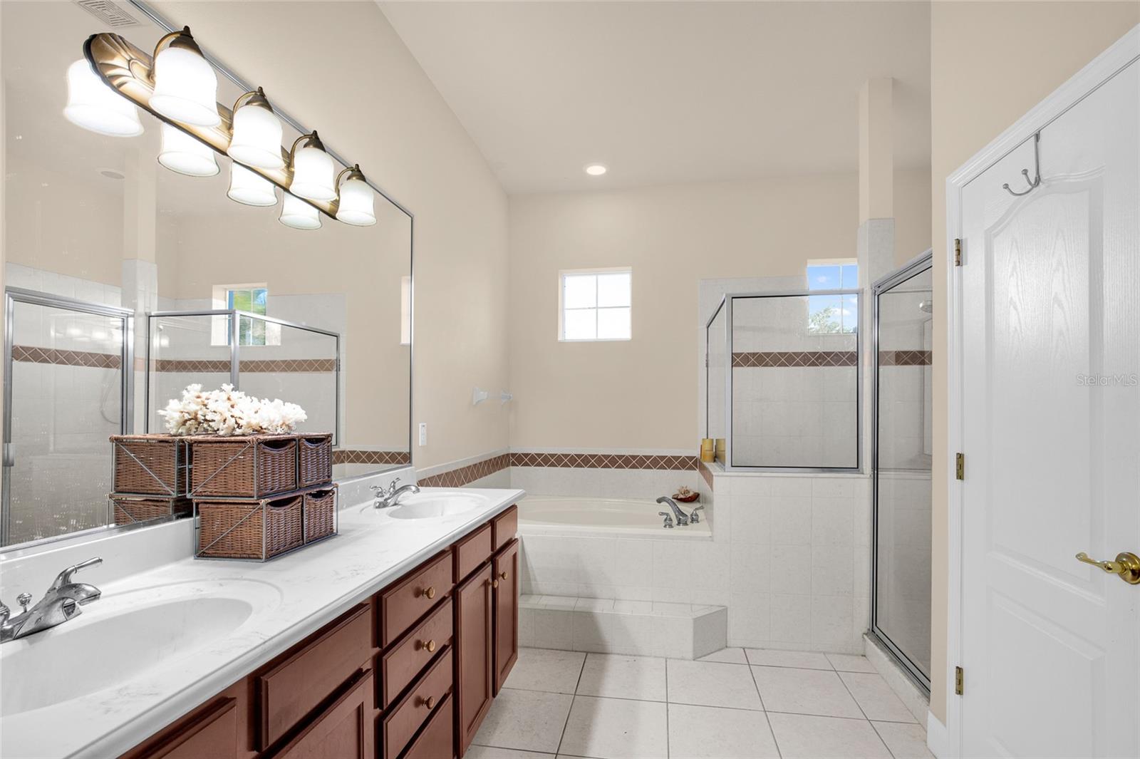 PROMENADE PARKE - Residential