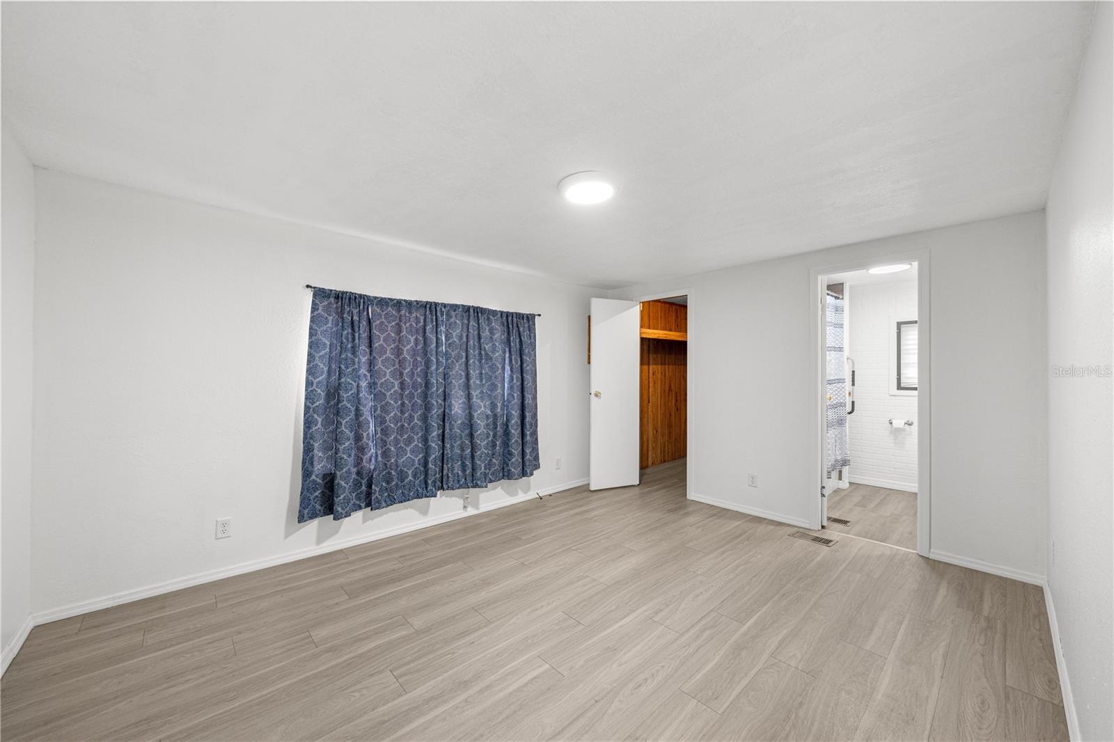 UN 4/THE MDWS - Residential