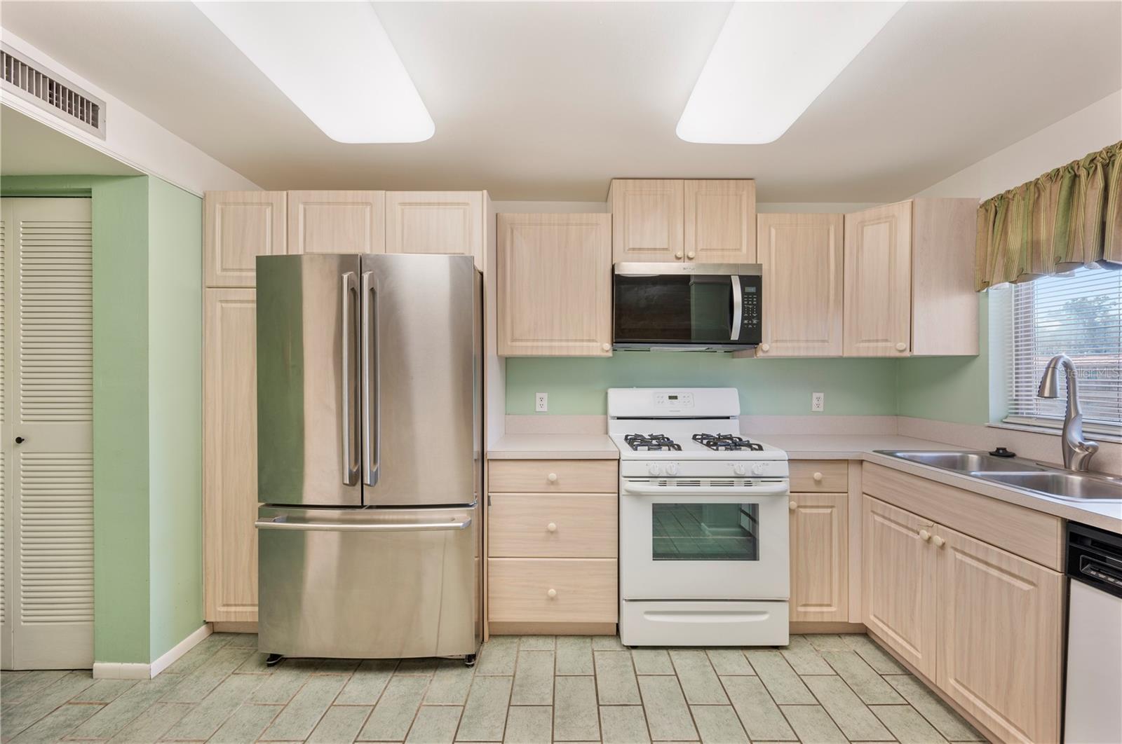 ORCHID SPGS VILL 400 SAN MIGUEL - Residential