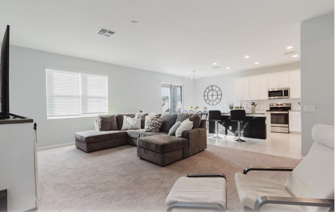 3047 ADAMS CROSS DRIVE