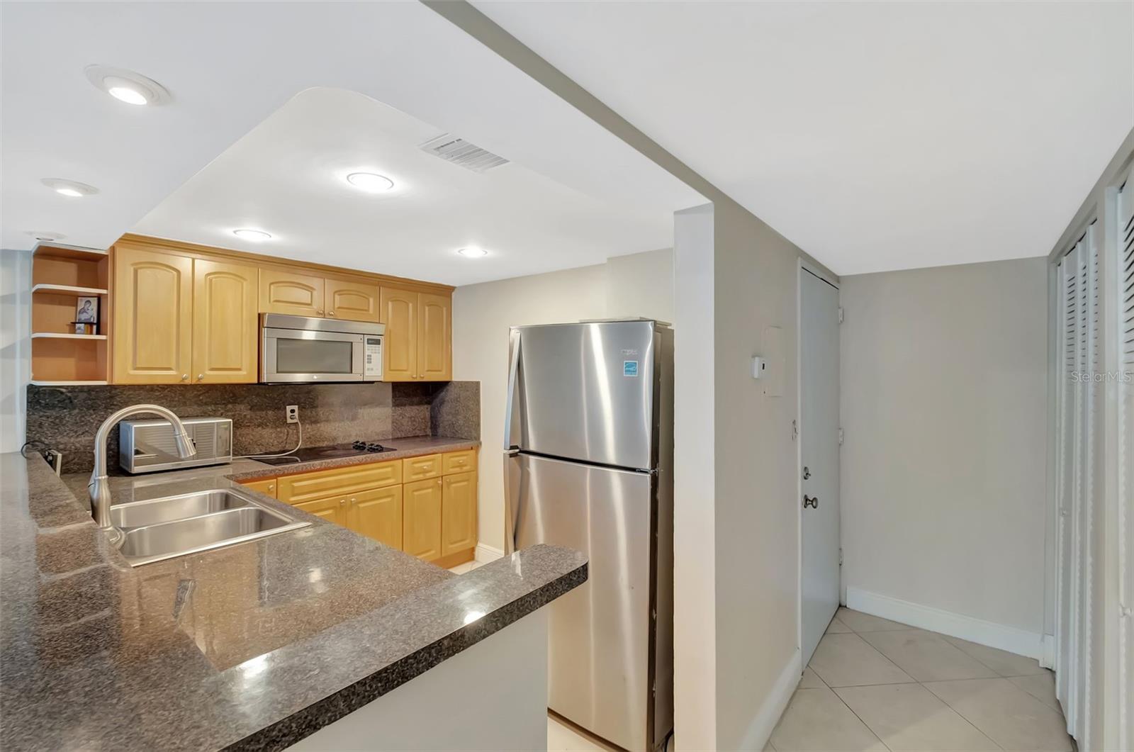 345 OCEAN DRIVE 305
