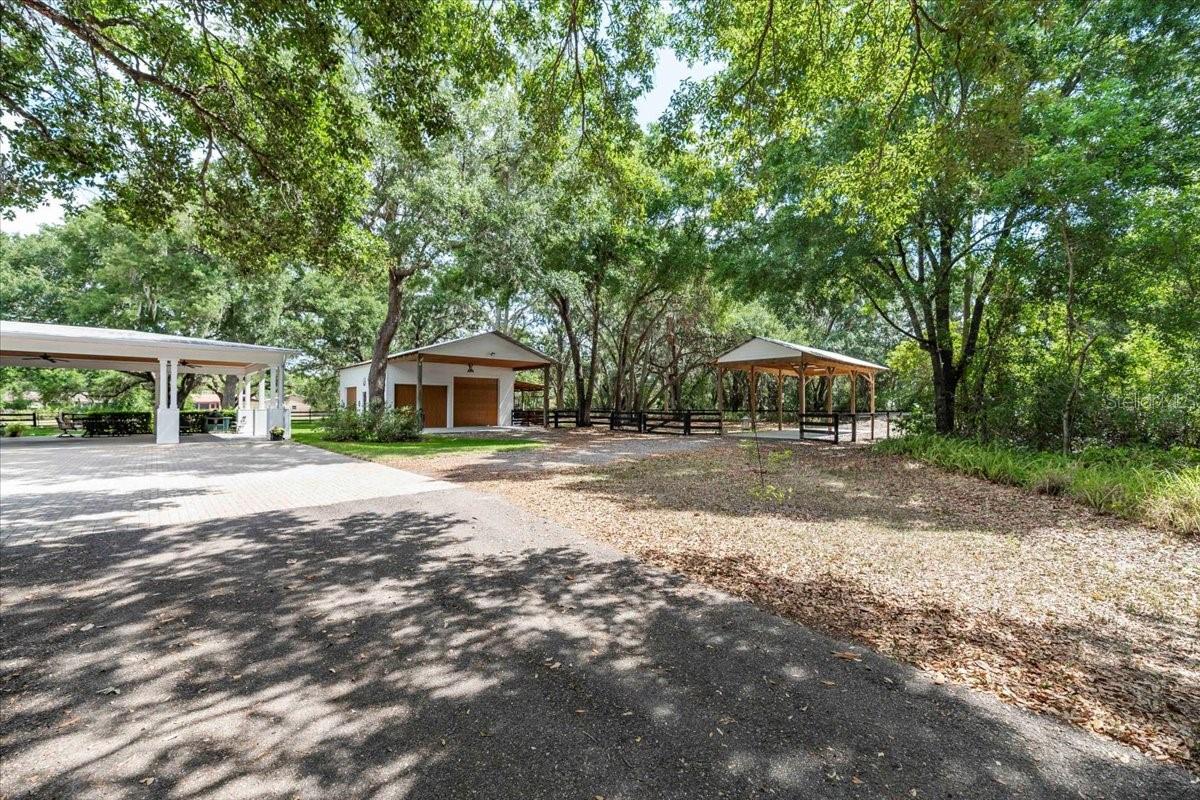 2115 W PIPKIN ROAD