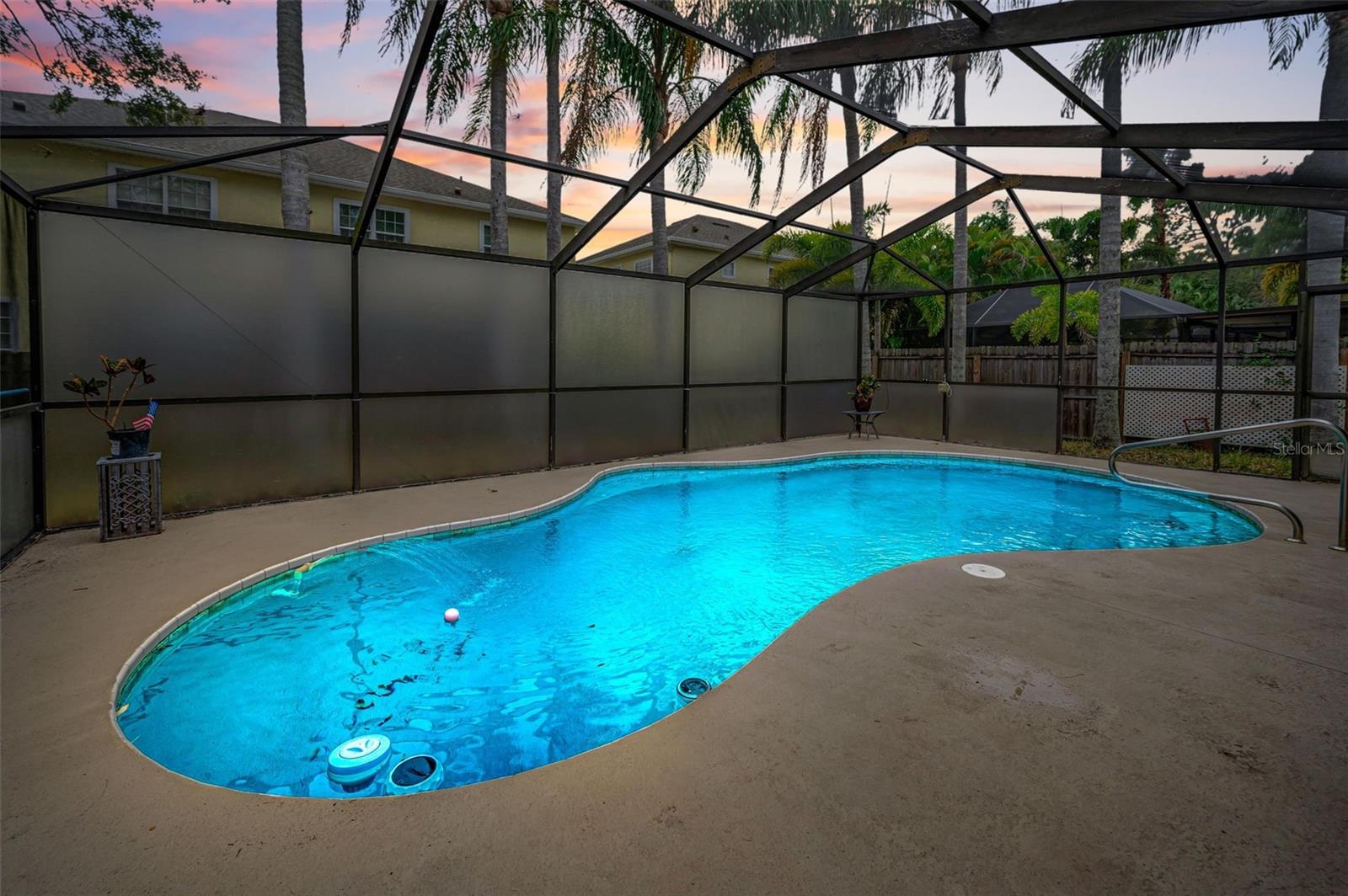 2280 COLONIAL BOULEVARD W