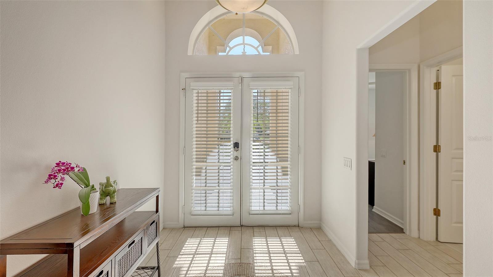 6721 OAK MANOR DRIVE