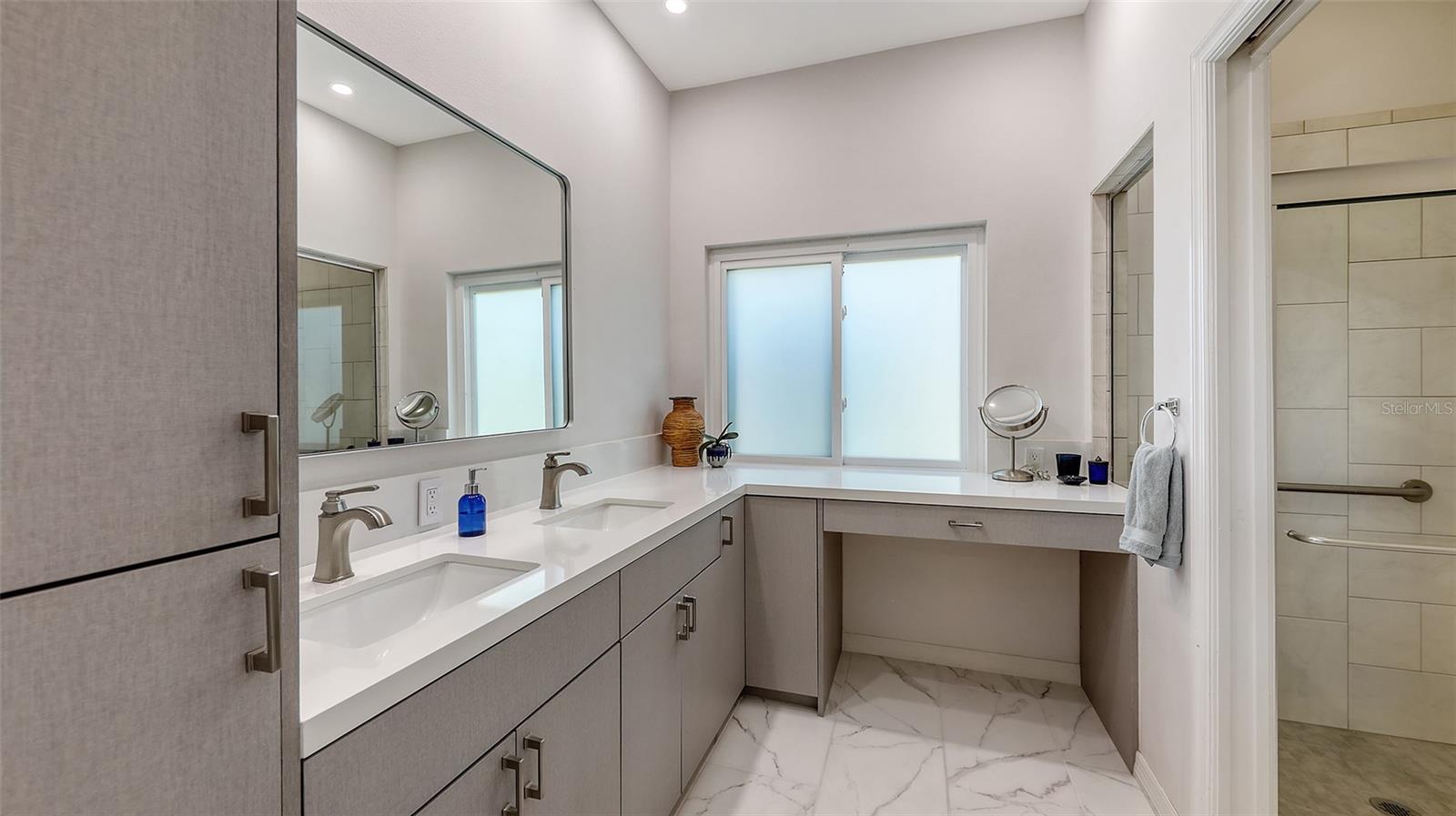 EDGEWATER VILLAGE - Residential