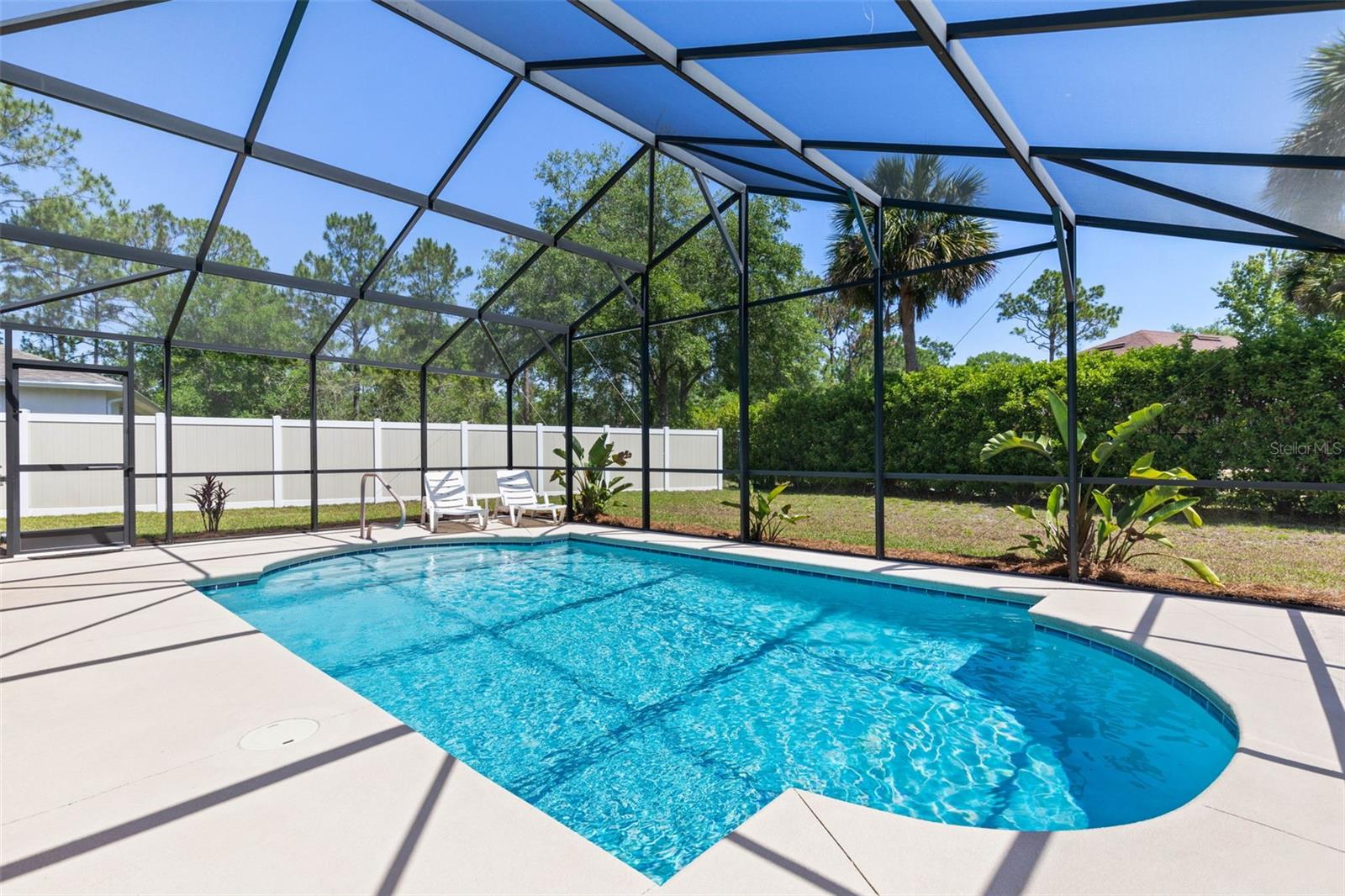7 WHITE OAK LANE