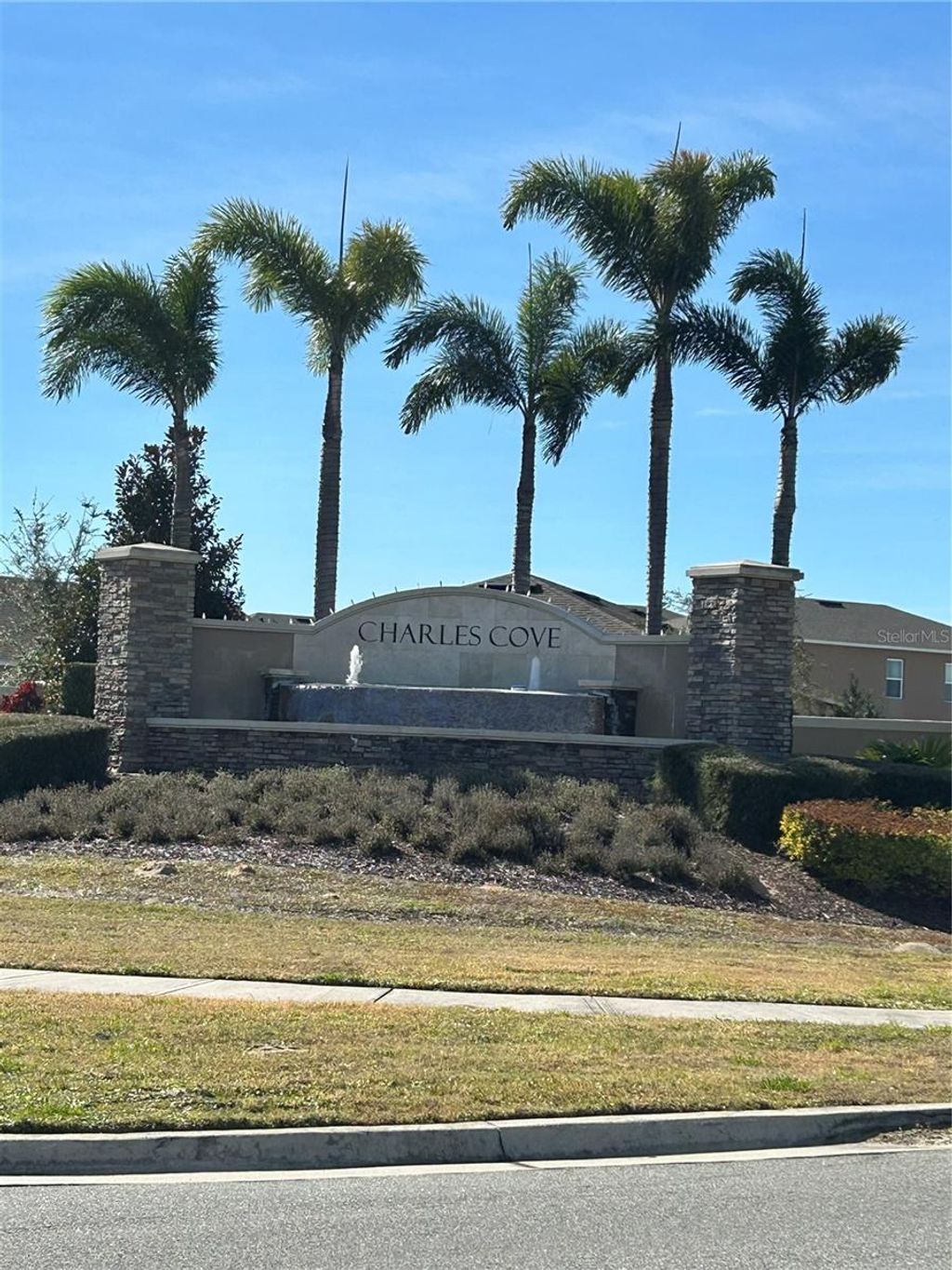 Photo of 140 Eagleview Loop, Davenport, FL 33837 (MLS # S5142195)