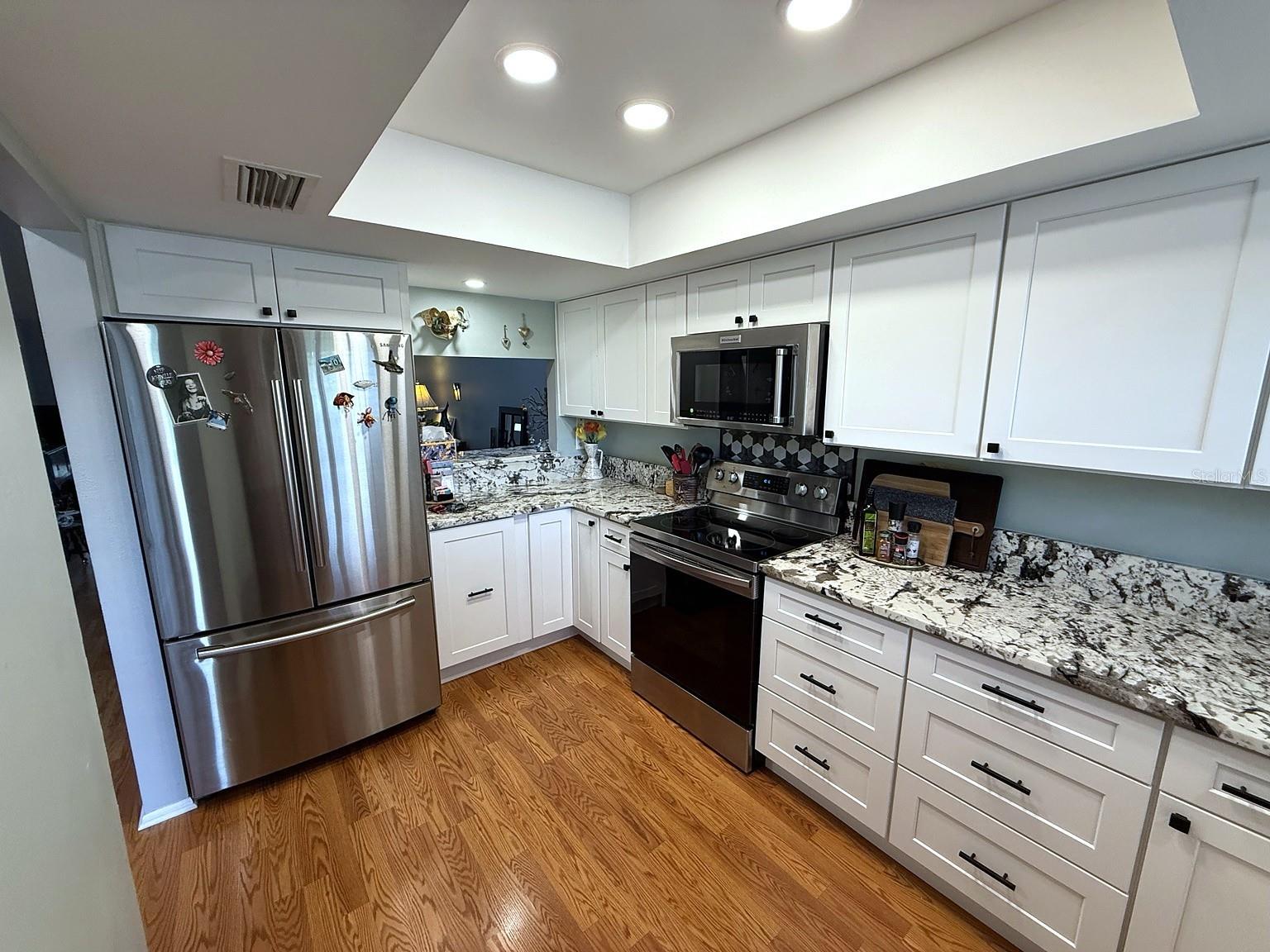 259 FENWICK DRIVE 38, VENICE, FL, 34285 2 259 FENWICK DRIVE 38
