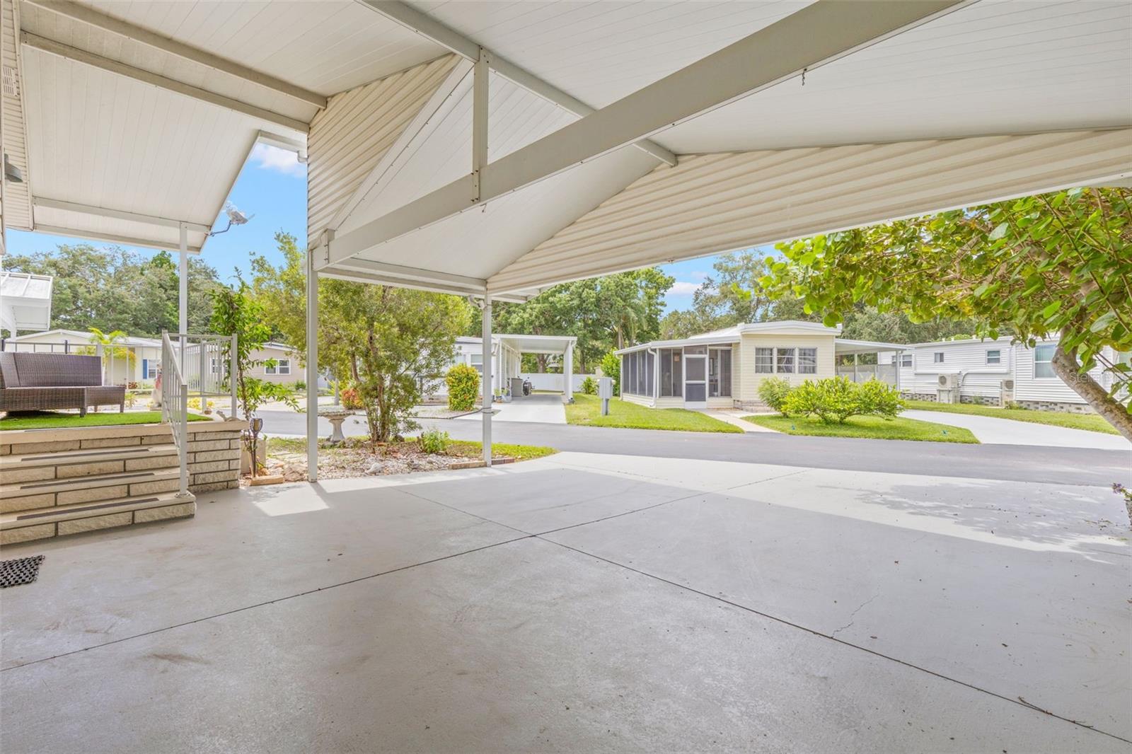 357 MOUNT SAXON AVENUE NE 323