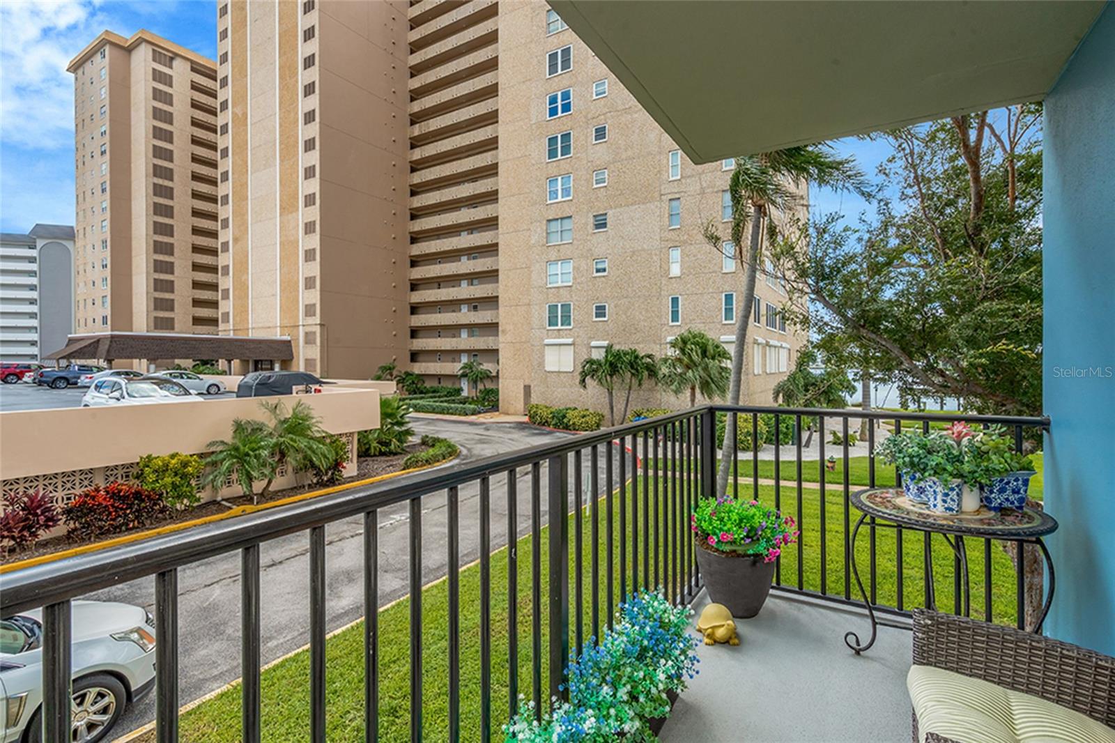 5220 BRITTANY DRIVE S 201