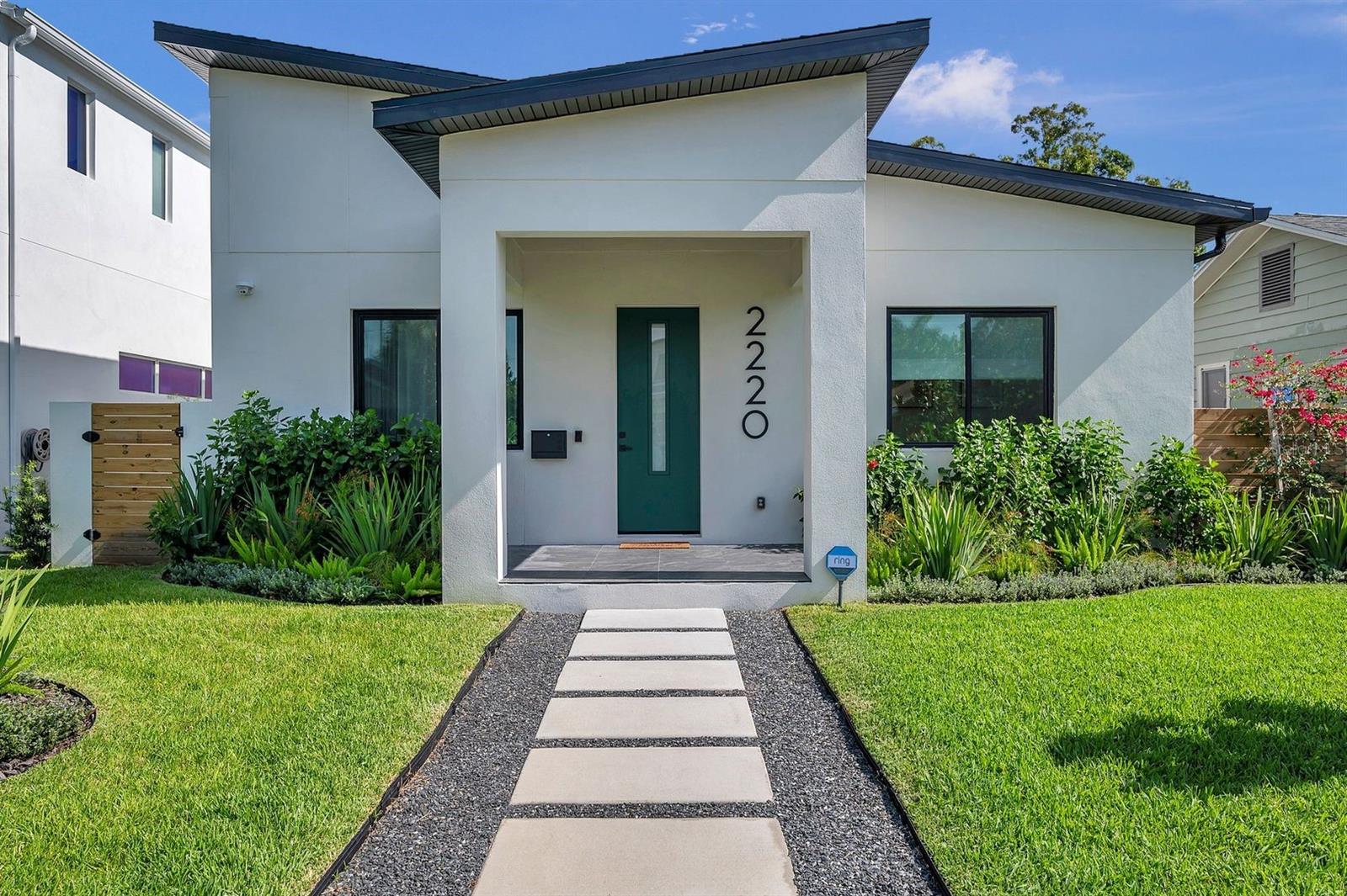 ST PETERSBURG INVESTMENT CO SUB - Residential Lease